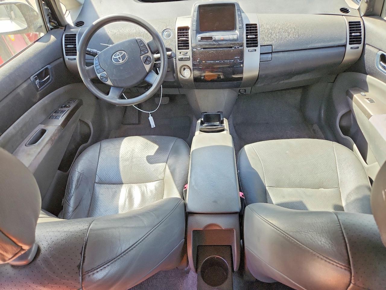 2008 Toyota Prius Touring Silver vin: JTDKB20U083315408