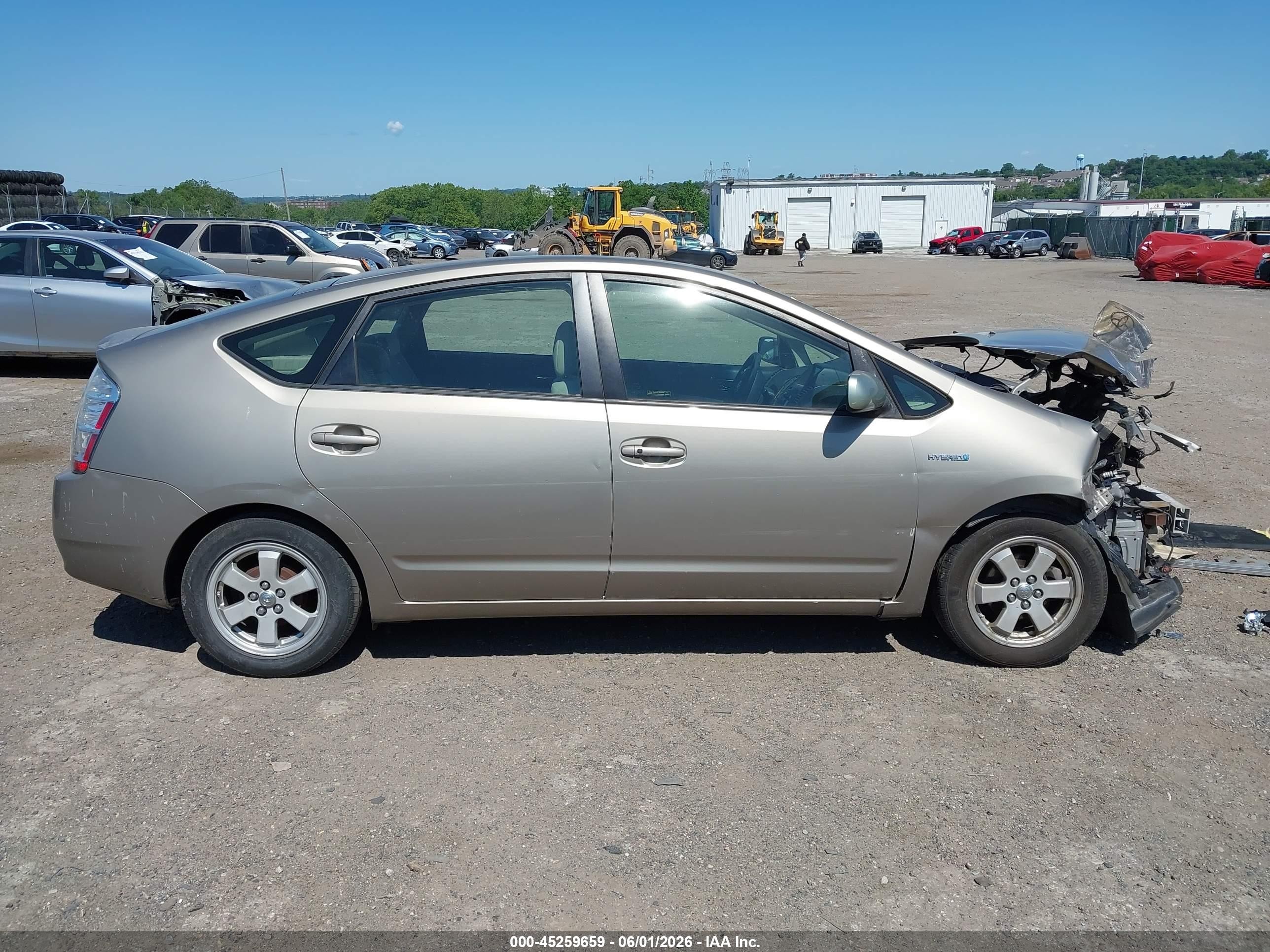 2008 Toyota Prius   Champagne vin: JTDKB20U083318857