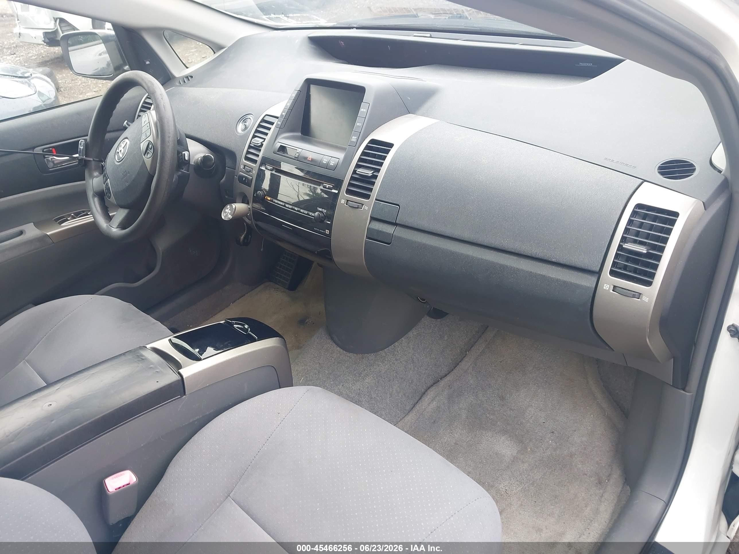 2008 Toyota Prius   White vin: JTDKB20U083351664
