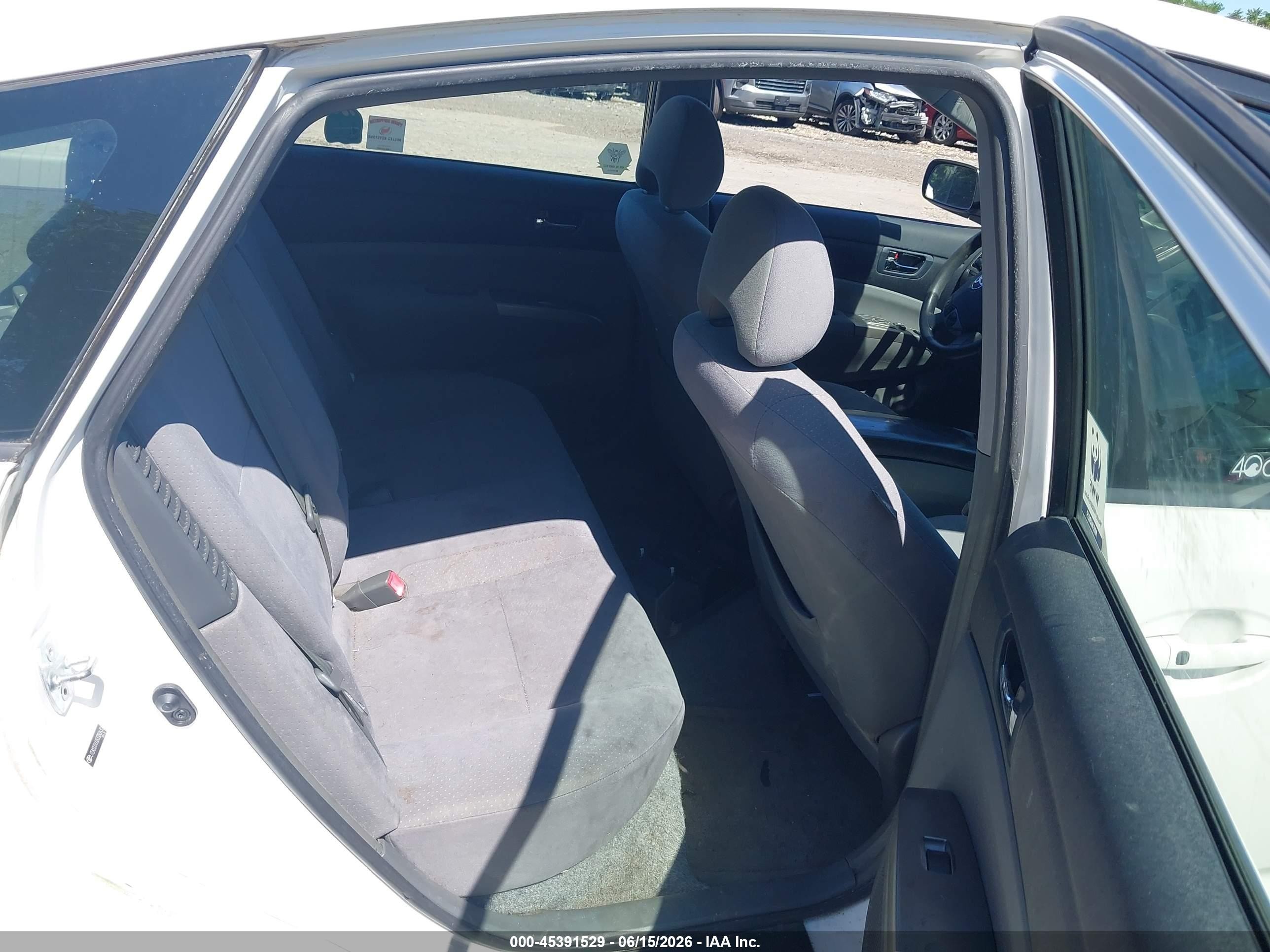 2008 Toyota Prius   Белый vin: JTDKB20U083380632