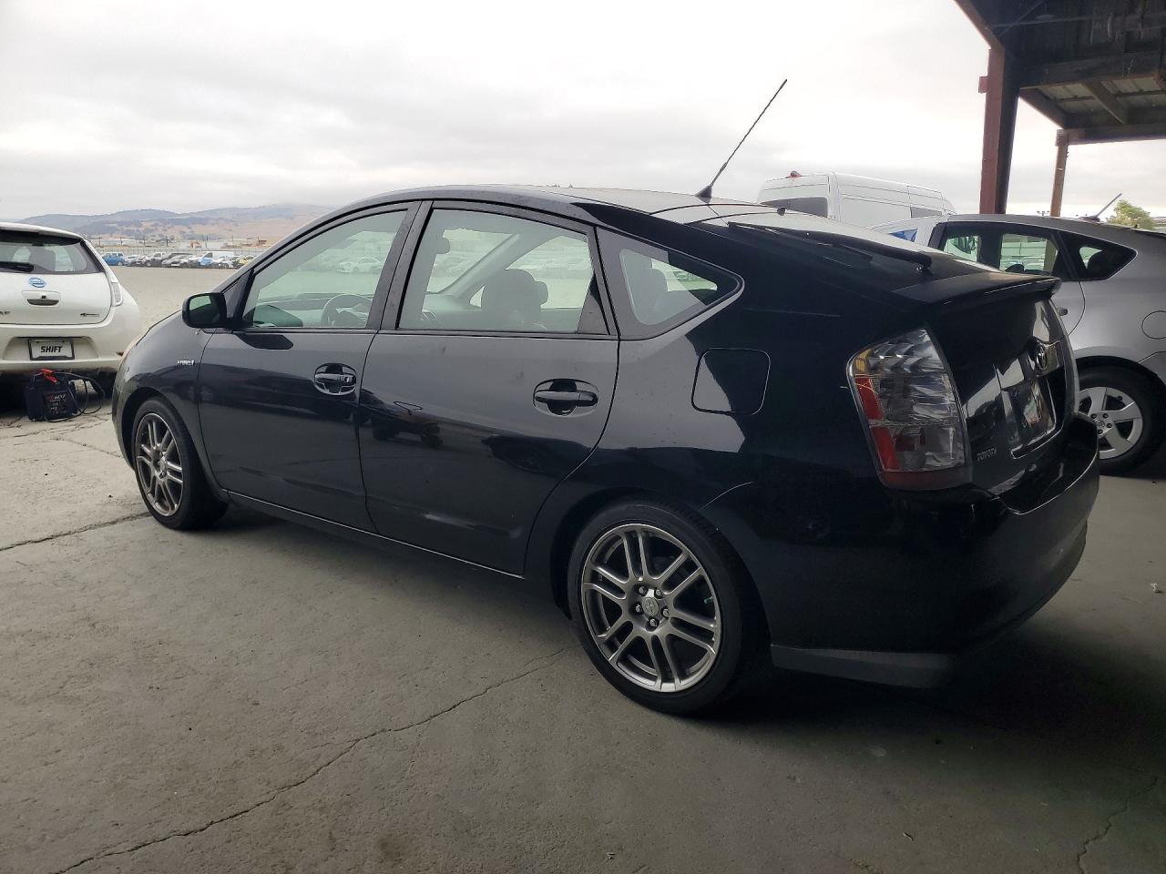 2008 Toyota Prius Base Черный vin: JTDKB20U083381487