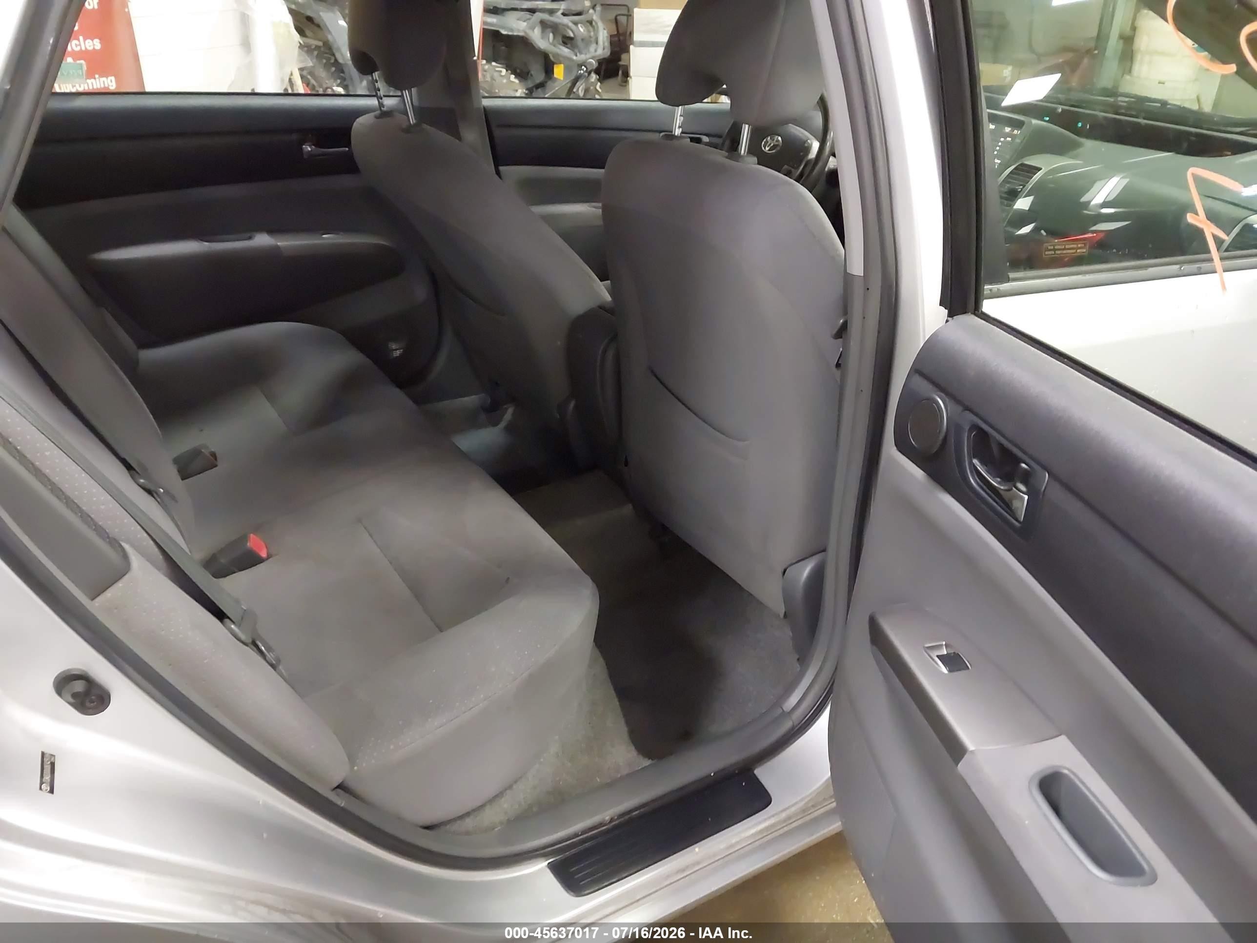 2008 Toyota Prius   Silver vin: JTDKB20U083439369