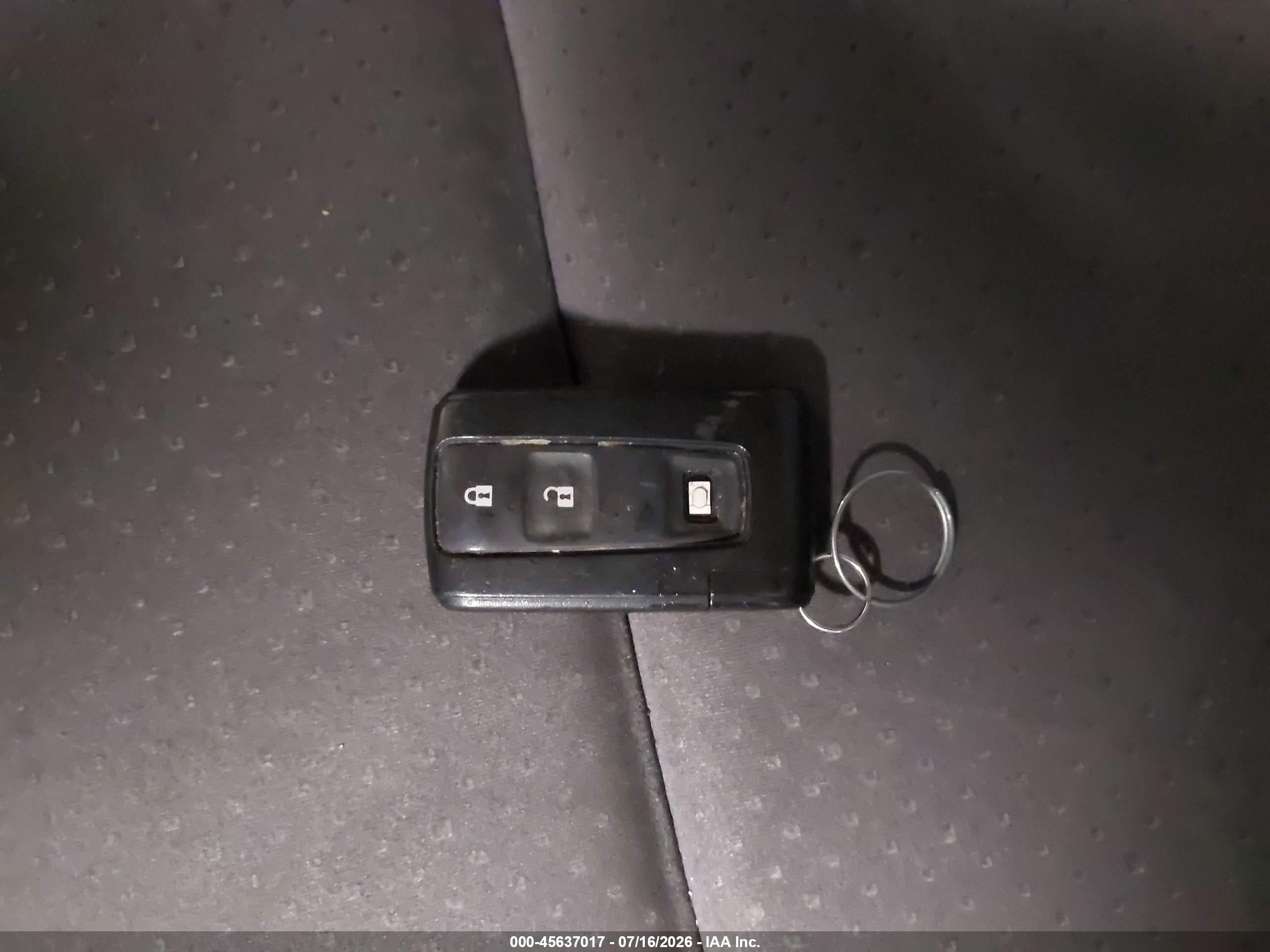 2008 Toyota Prius   Silver vin: JTDKB20U083439369
