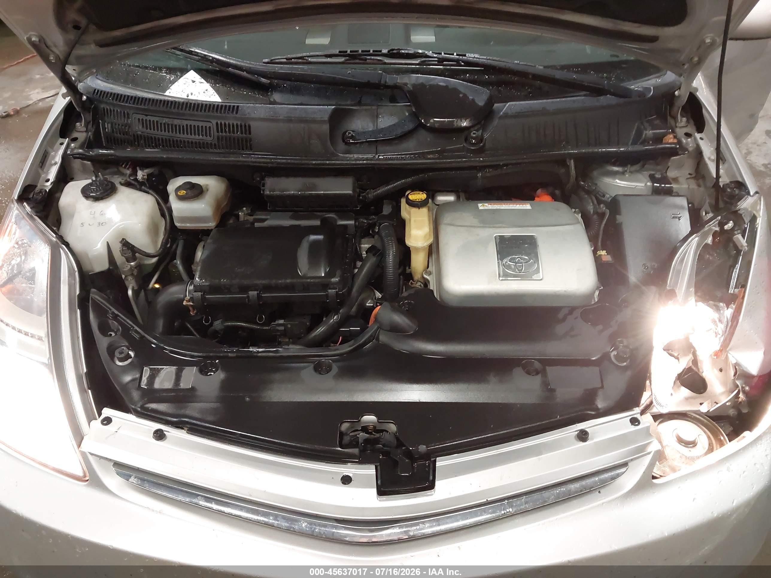 2008 Toyota Prius   Silver vin: JTDKB20U083439369