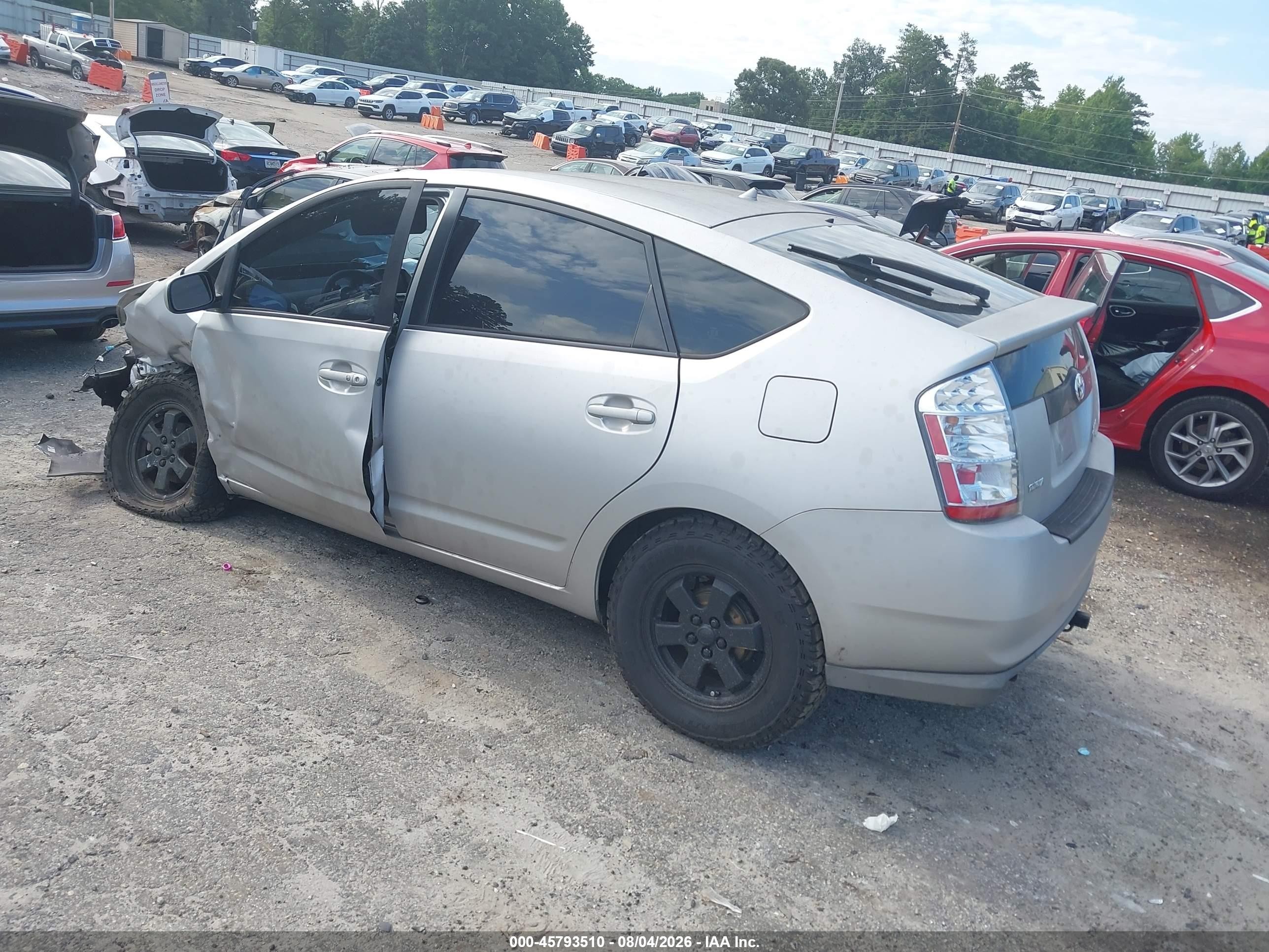 2008 Toyota Prius   Silver vin: JTDKB20U083447861
