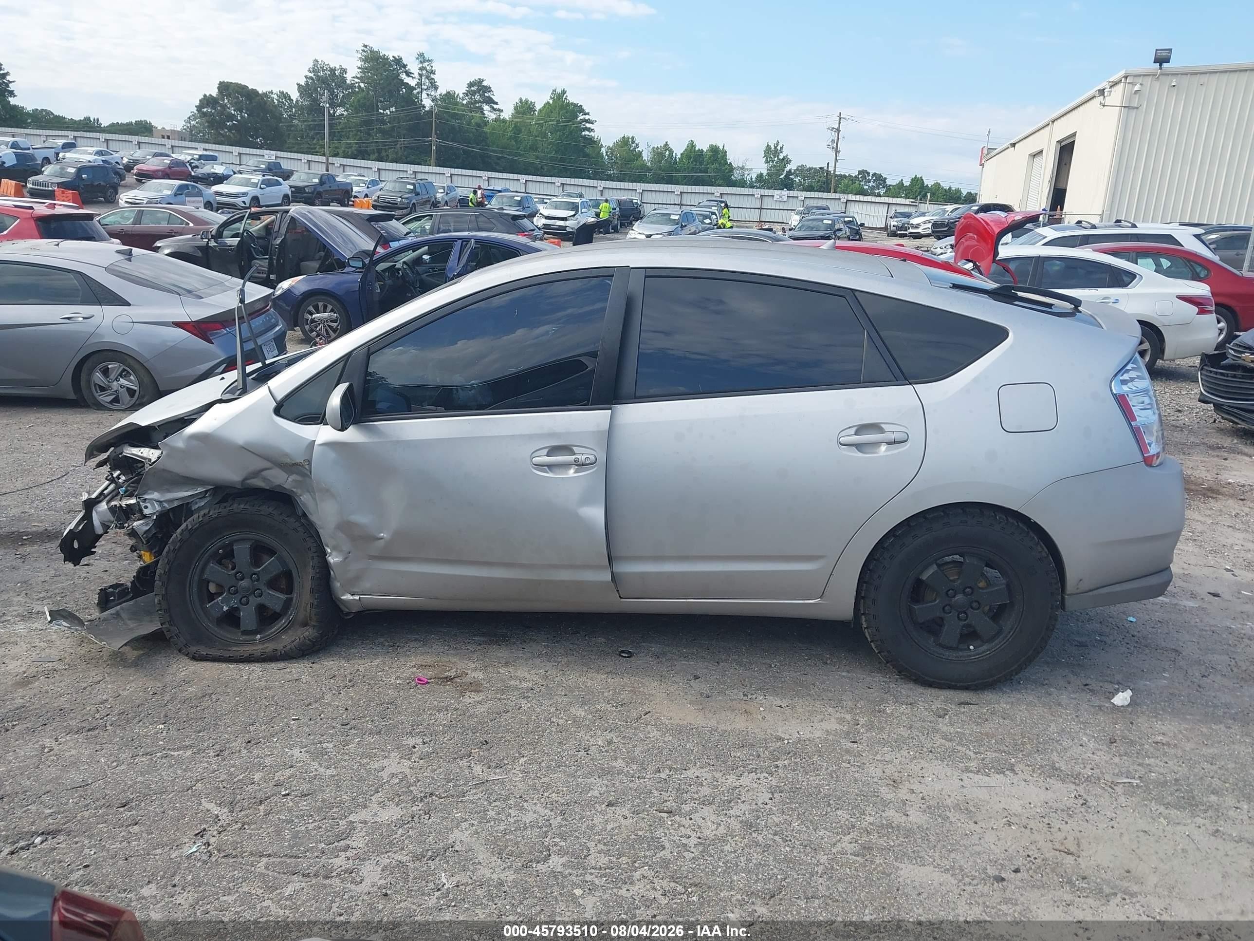 2008 Toyota Prius   Silver vin: JTDKB20U083447861