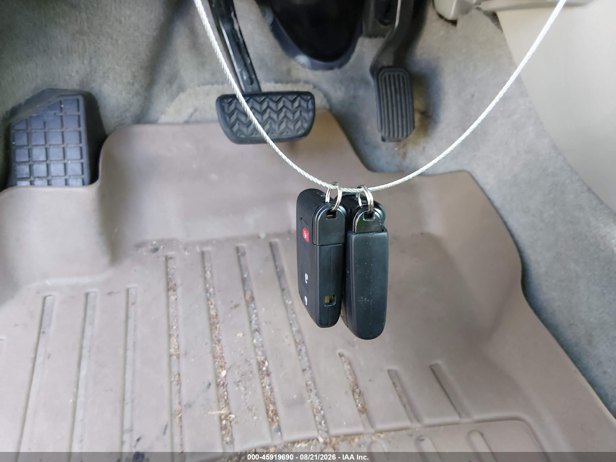 2008 Toyota Prius   Champagne vin: JTDKB20U083457497