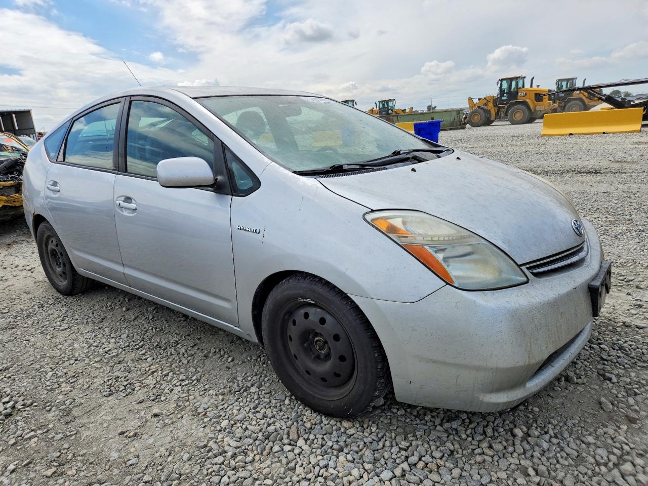 2008 Toyota Prius Base Silver vin: JTDKB20U087725828