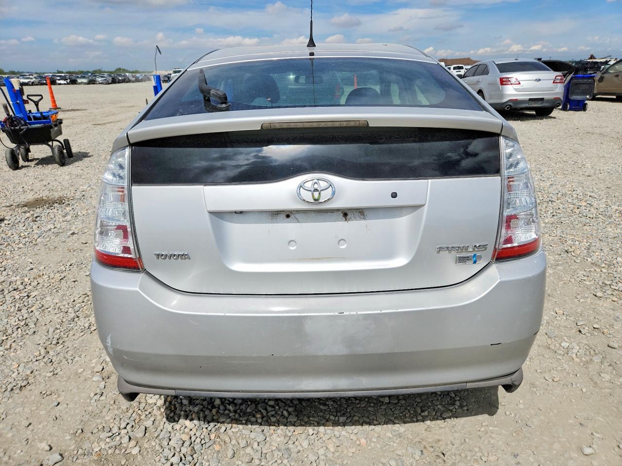 2008 Toyota Prius Base Silver vin: JTDKB20U087725828