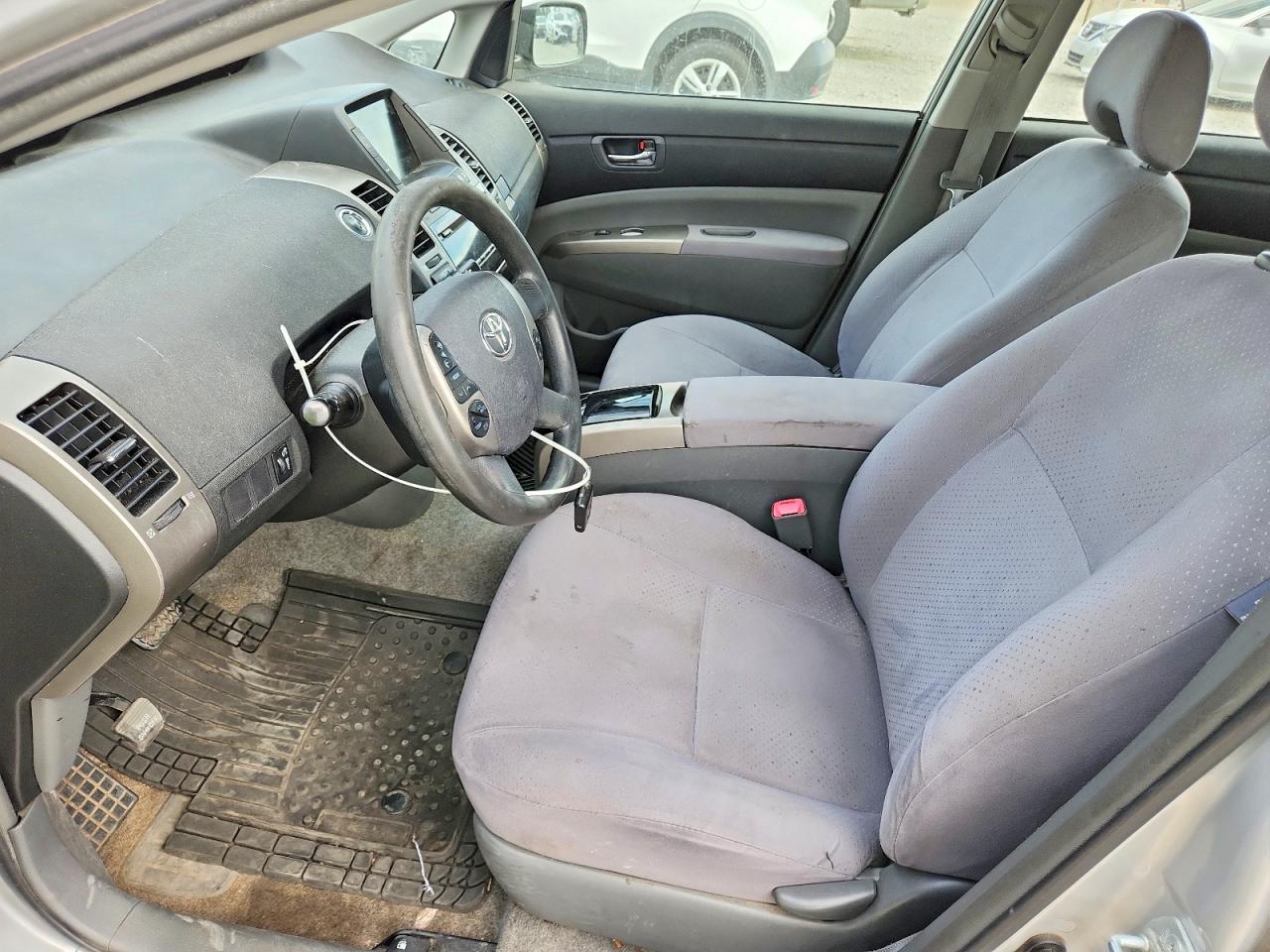2008 Toyota Prius Base Silver vin: JTDKB20U087725828