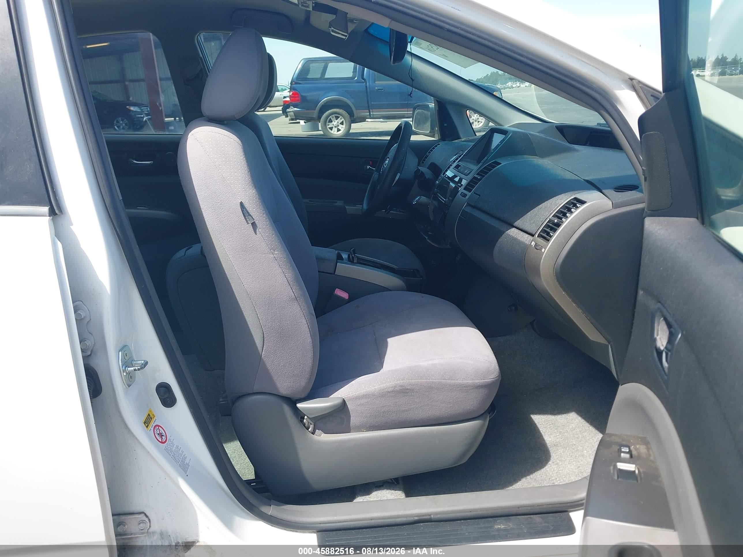 2009 Toyota Prius   White vin: JTDKB20U093464189