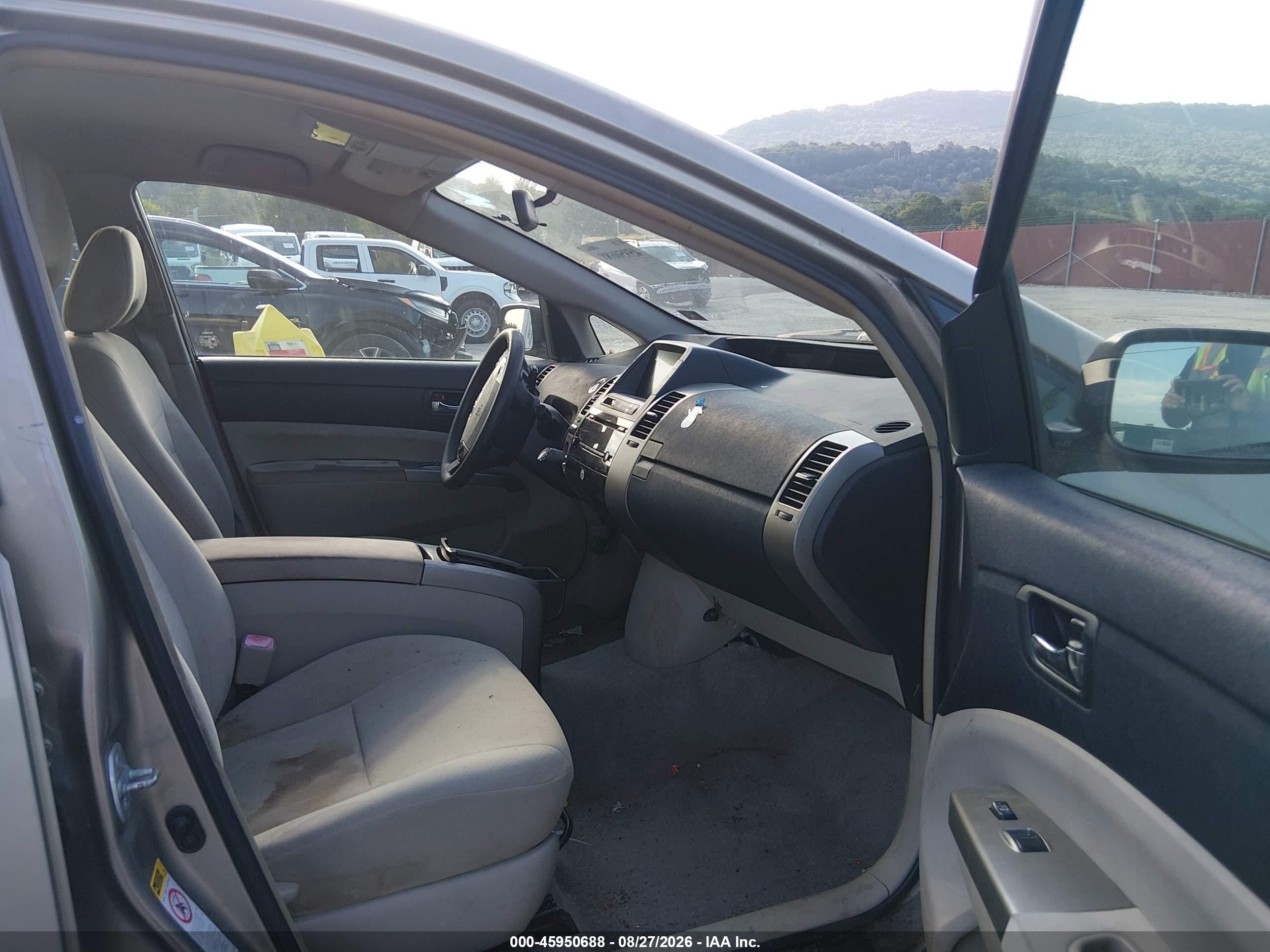 2009 Toyota Prius   Gold vin: JTDKB20U093472552