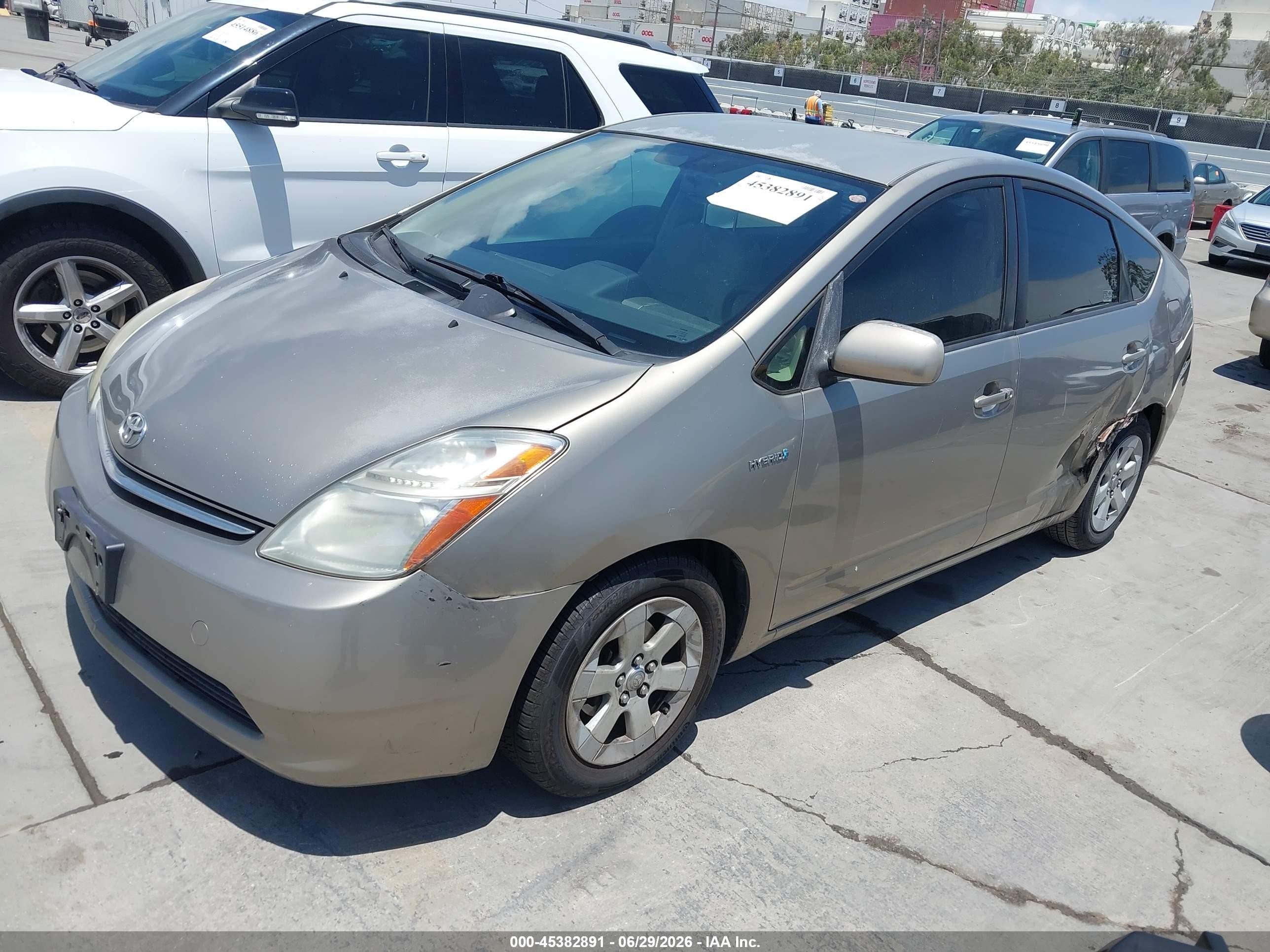 2009 Toyota Prius   Silver vin: JTDKB20U093521393