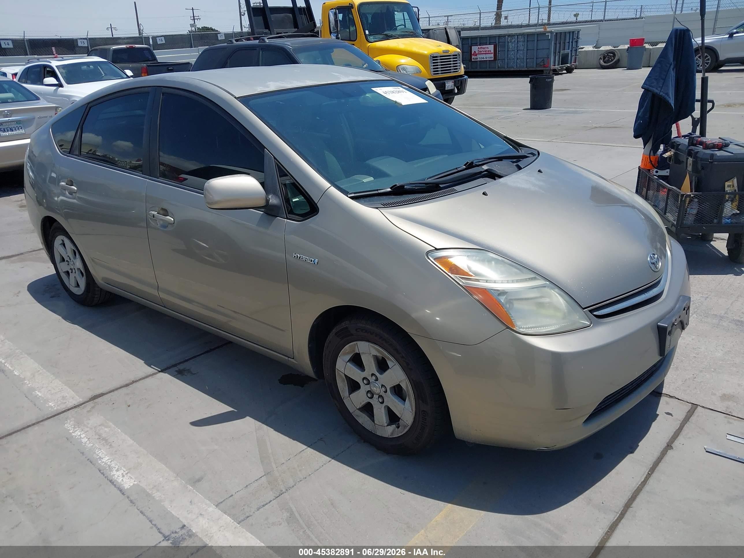 2009 Toyota Prius   Silver vin: JTDKB20U093521393