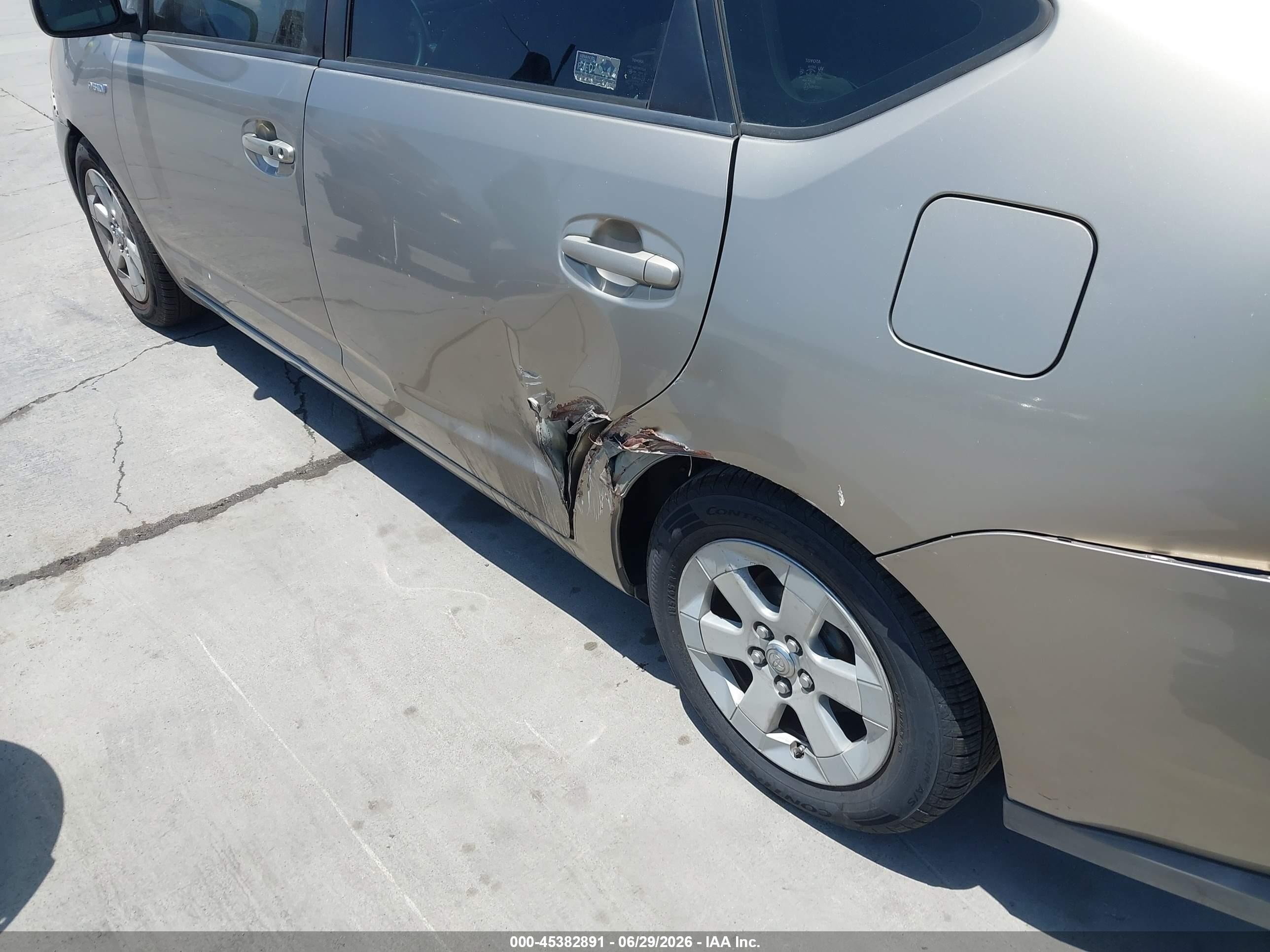 2009 Toyota Prius   Silver vin: JTDKB20U093521393