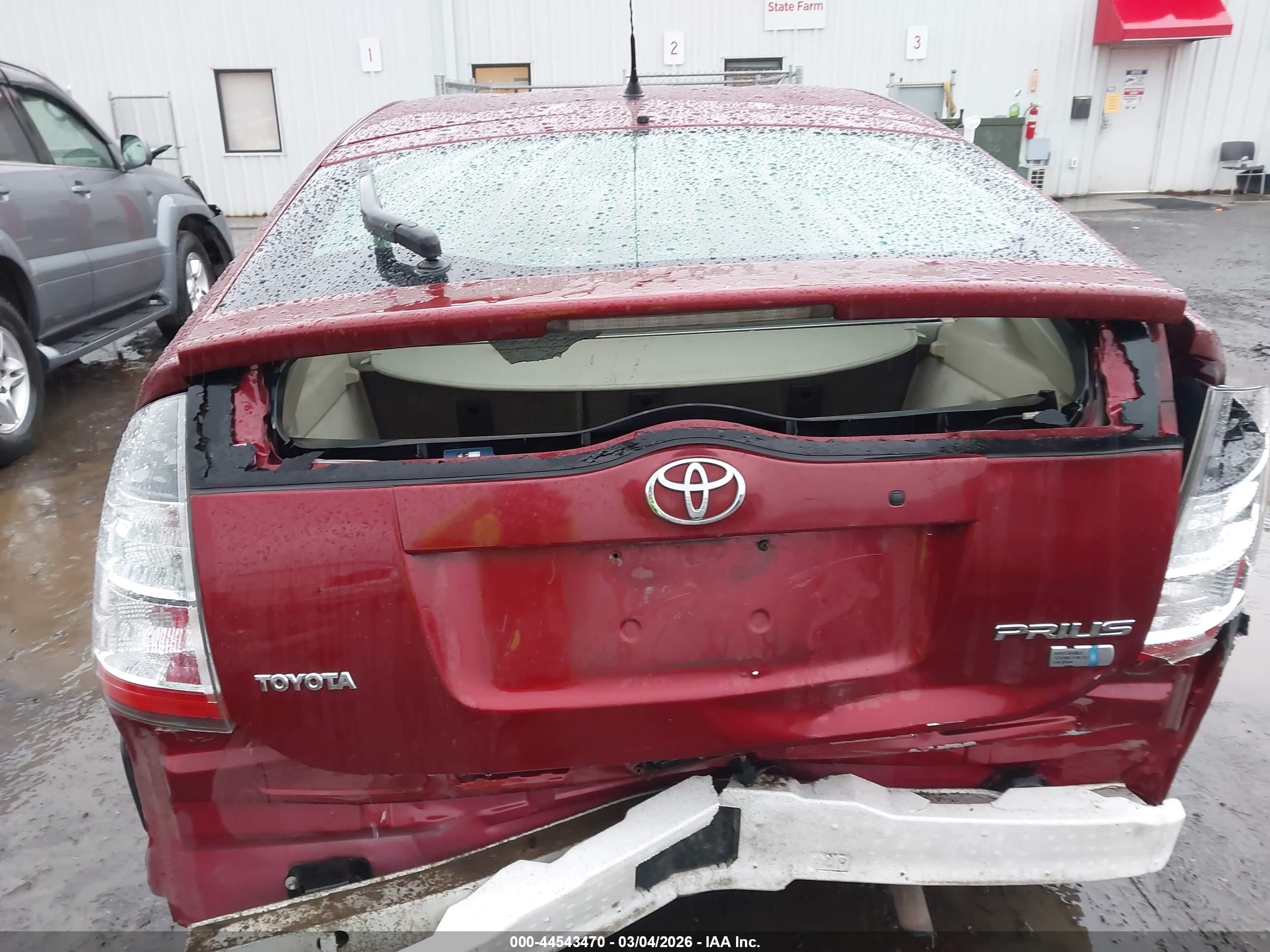 2004 Toyota Prius Red vin: JTDKB20U140015100