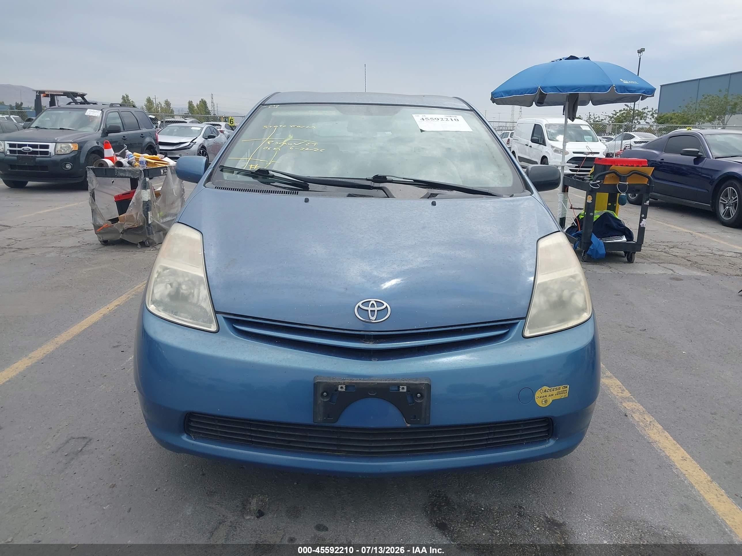2004 Toyota Prius   Blue vin: JTDKB20U140018496