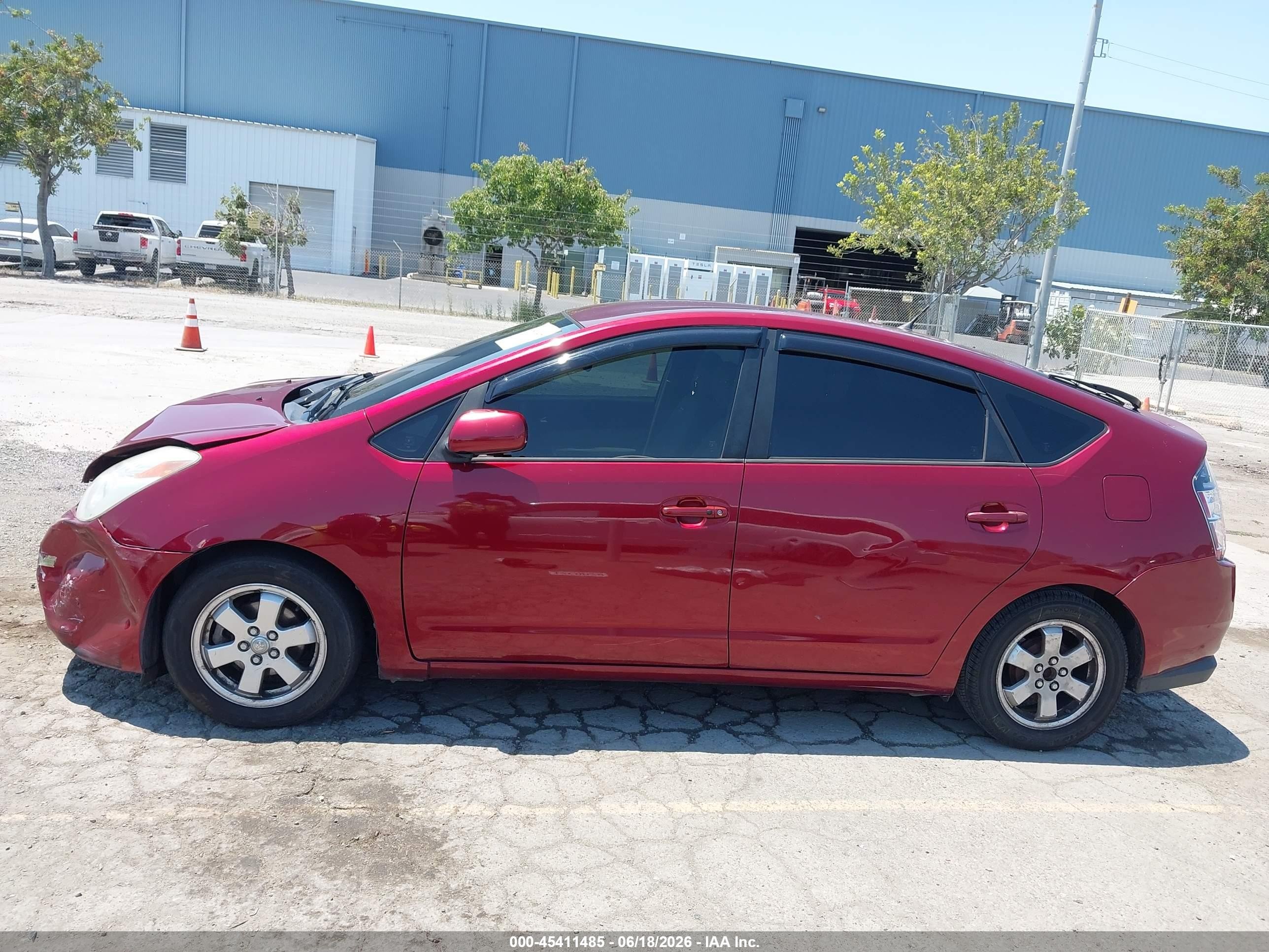 2004 Toyota Prius Red vin: JTDKB20U140019552