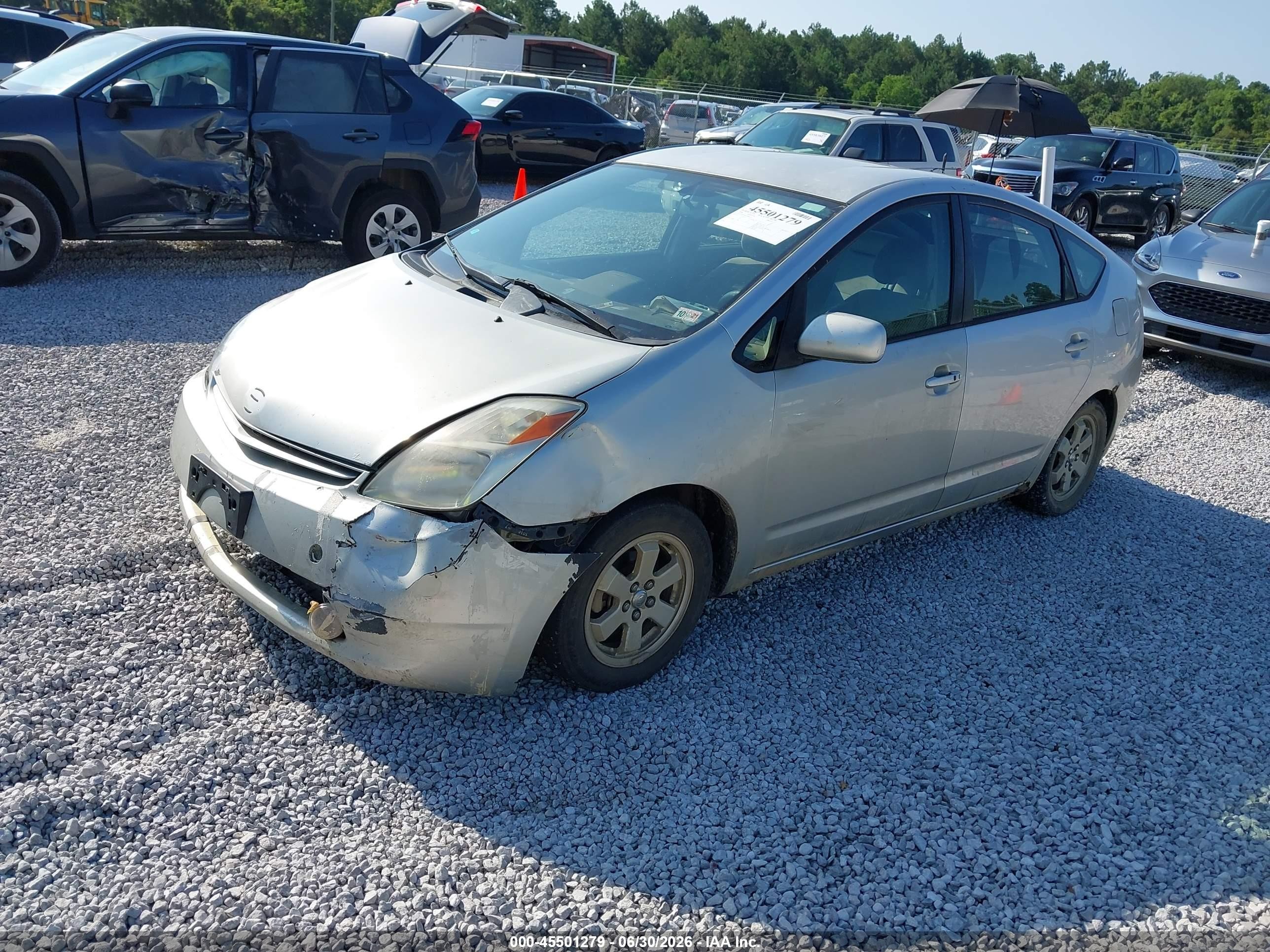 2004 Toyota Prius   Silver vin: JTDKB20U140061459