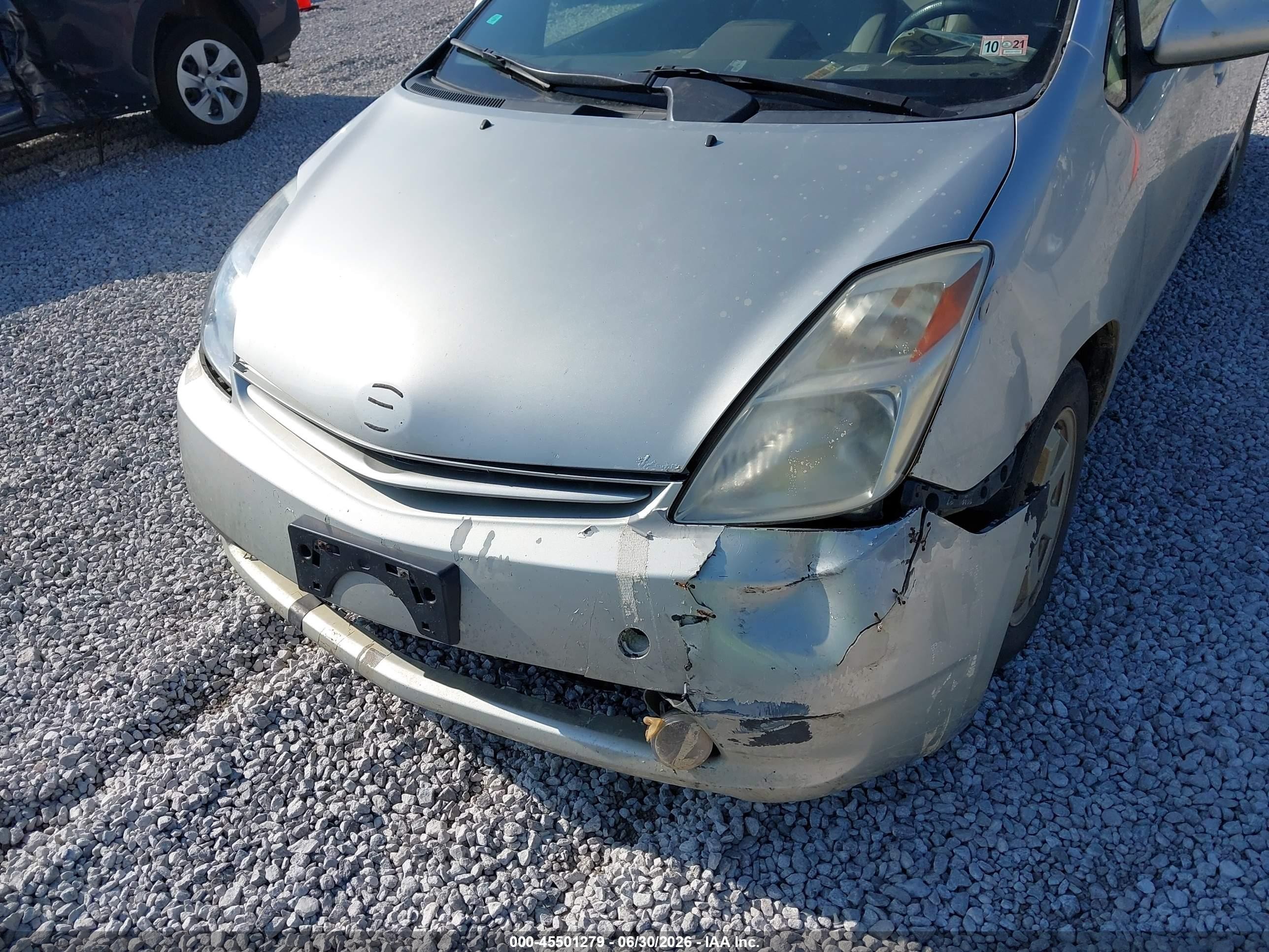 2004 Toyota Prius   Silver vin: JTDKB20U140061459