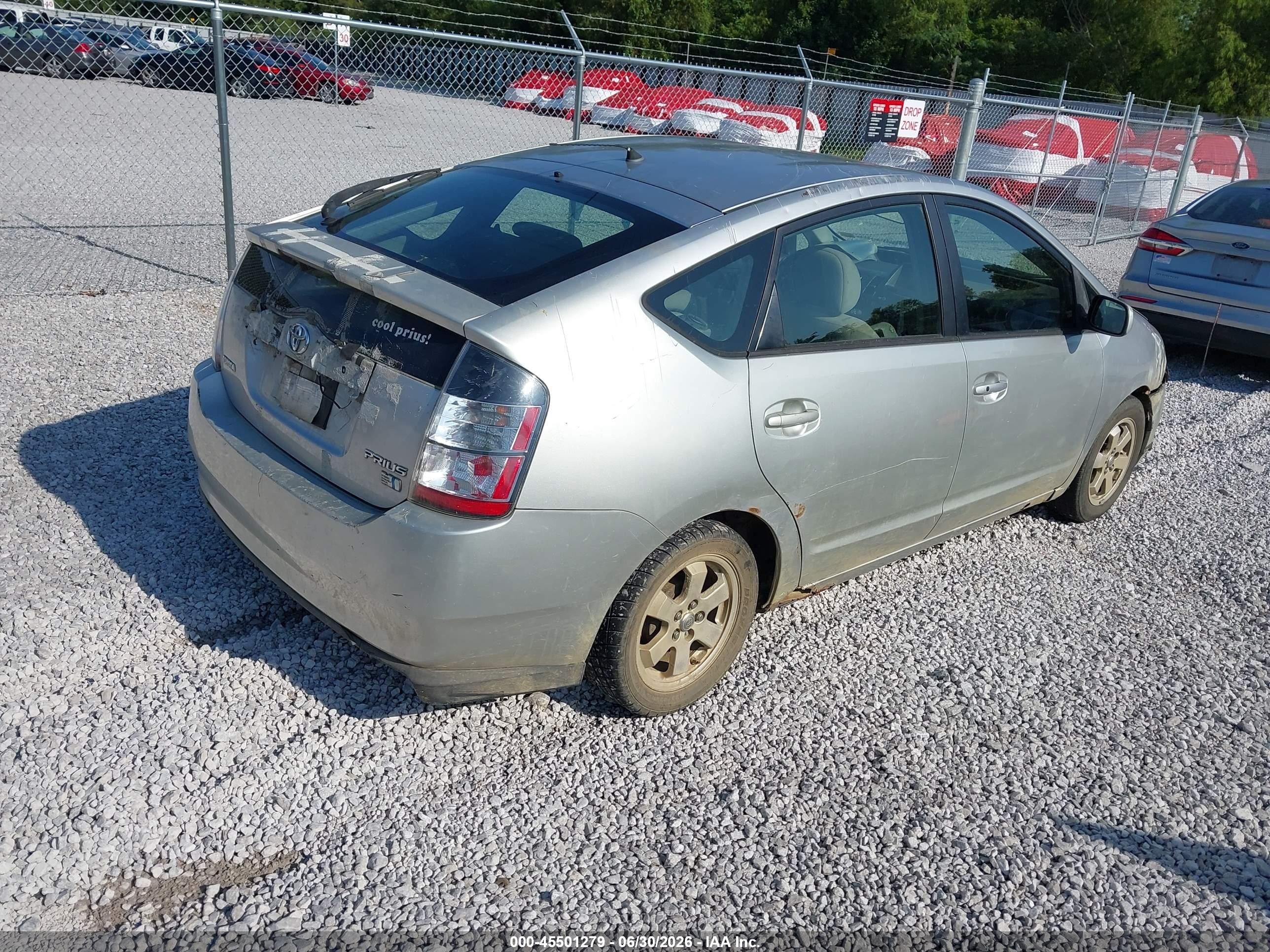 2004 Toyota Prius   Silver vin: JTDKB20U140061459