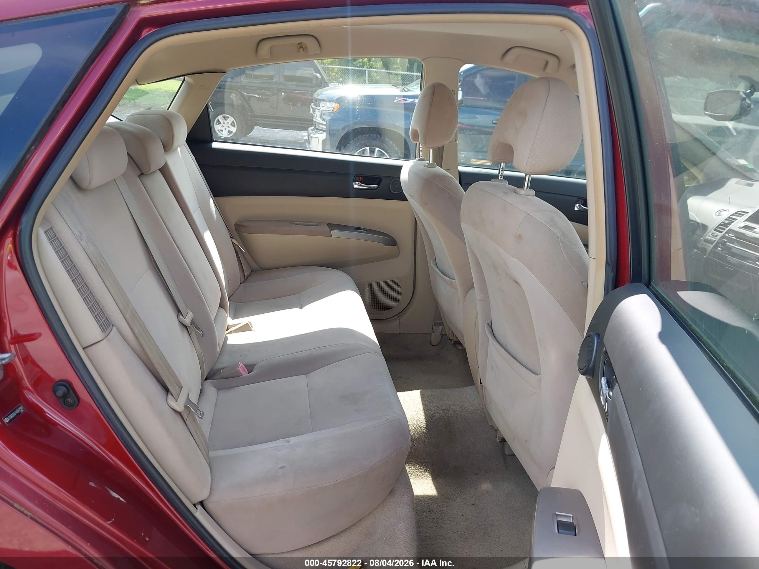 2004 Toyota Prius   Red vin: JTDKB20U140067584