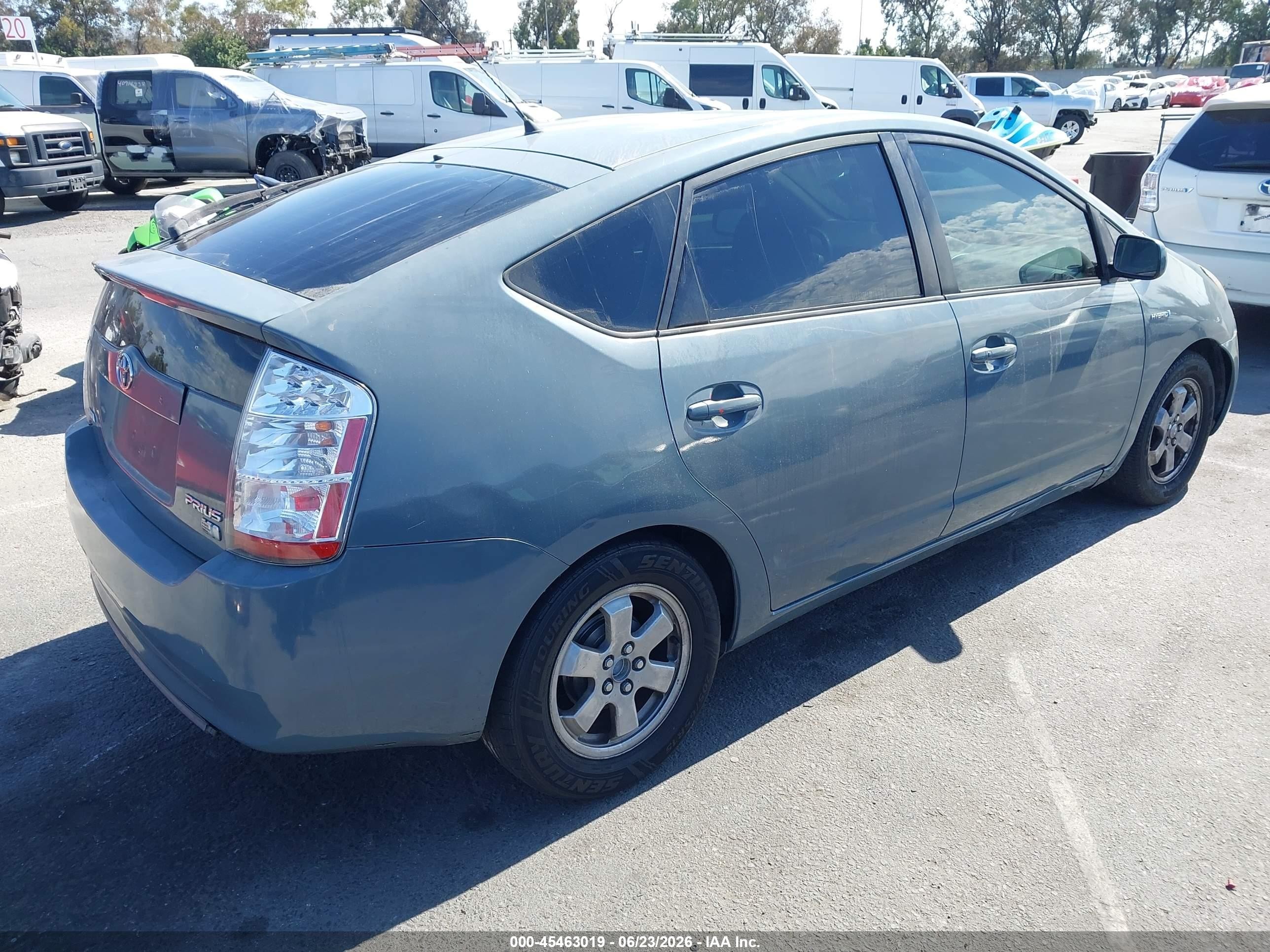 2004 Toyota Prius   Gray vin: JTDKB20U140078603