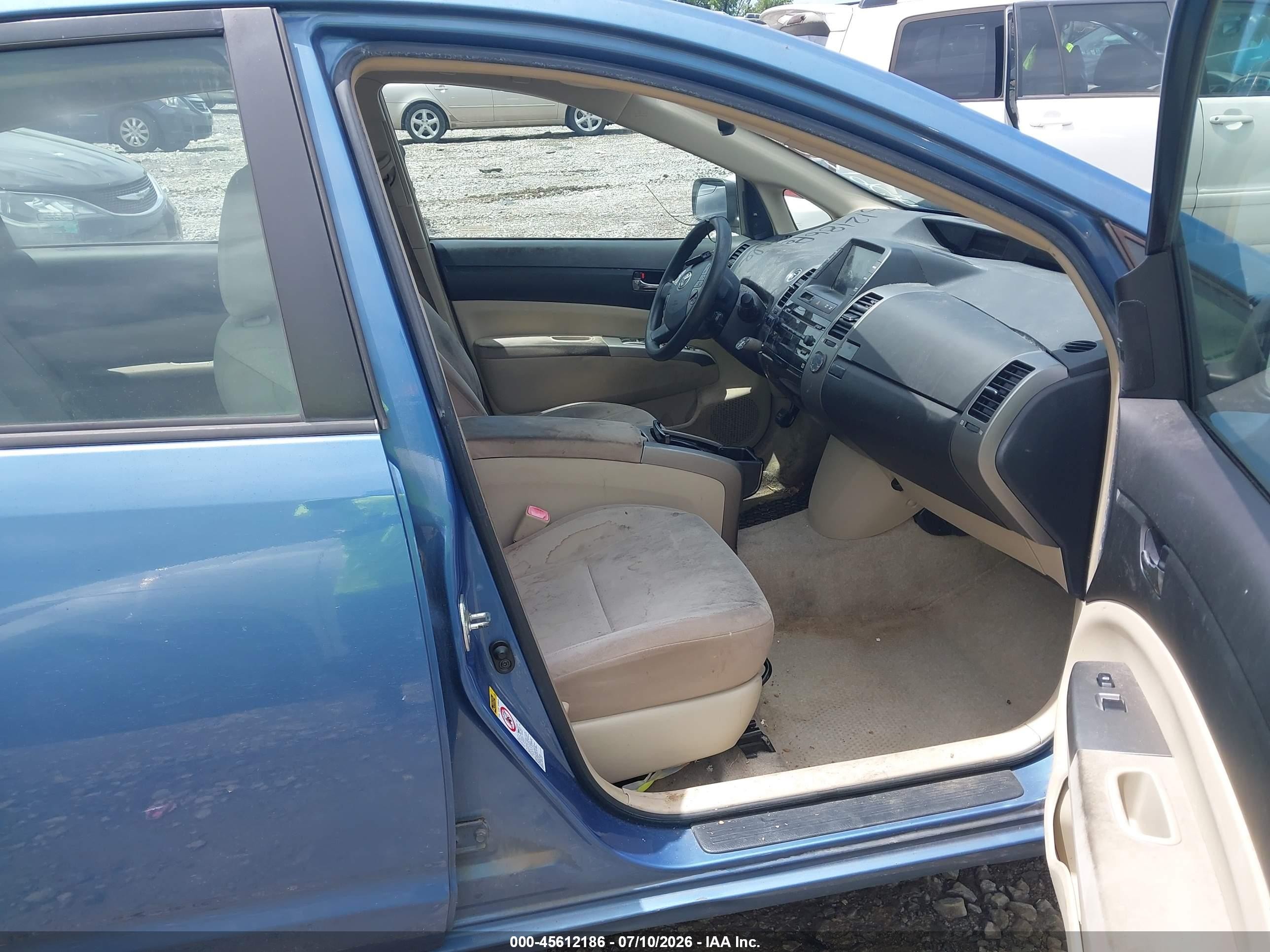 2004 Toyota Prius Blue vin: JTDKB20U140093943