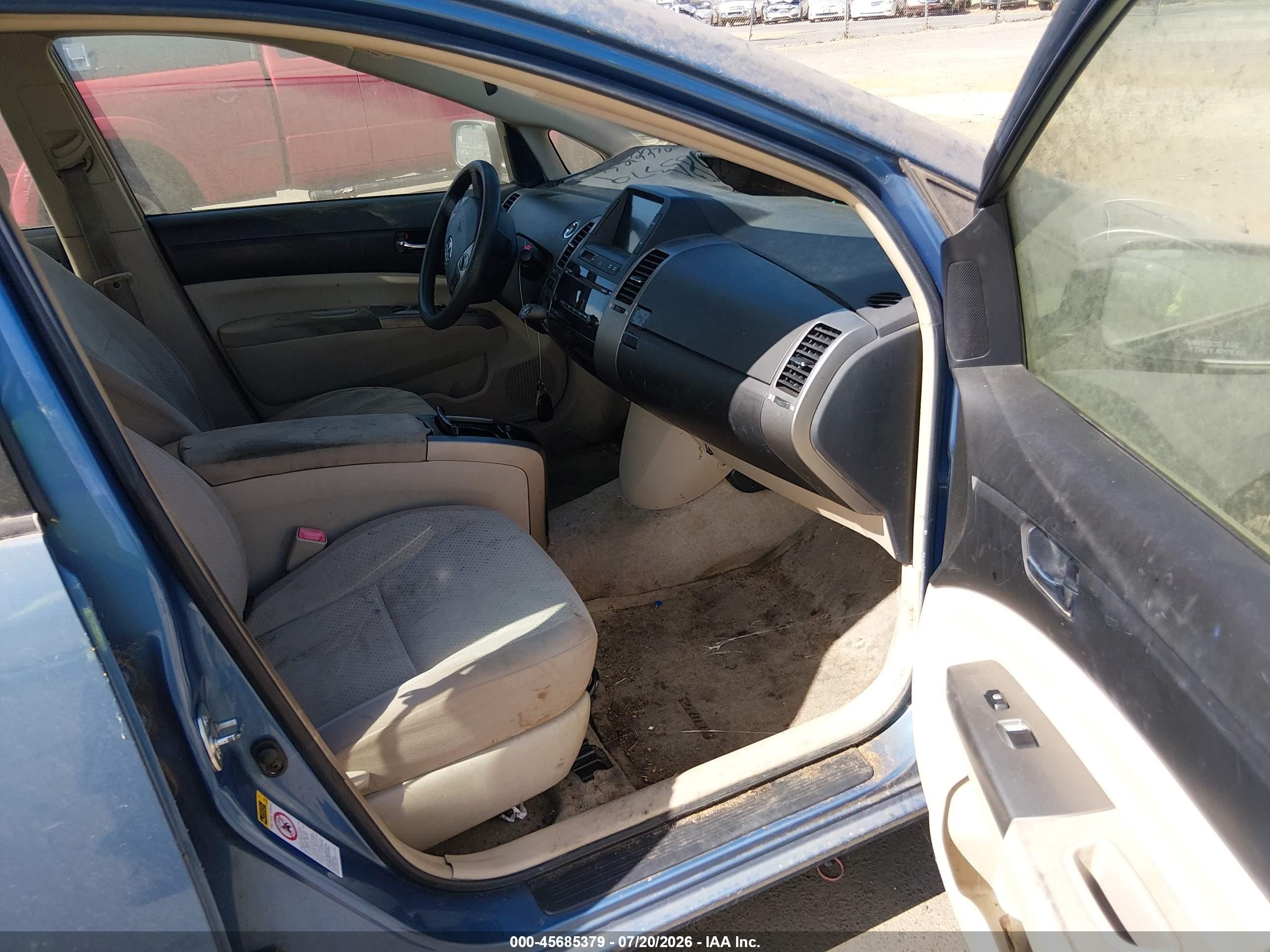 2004 Toyota Prius   Blue vin: JTDKB20U140094929