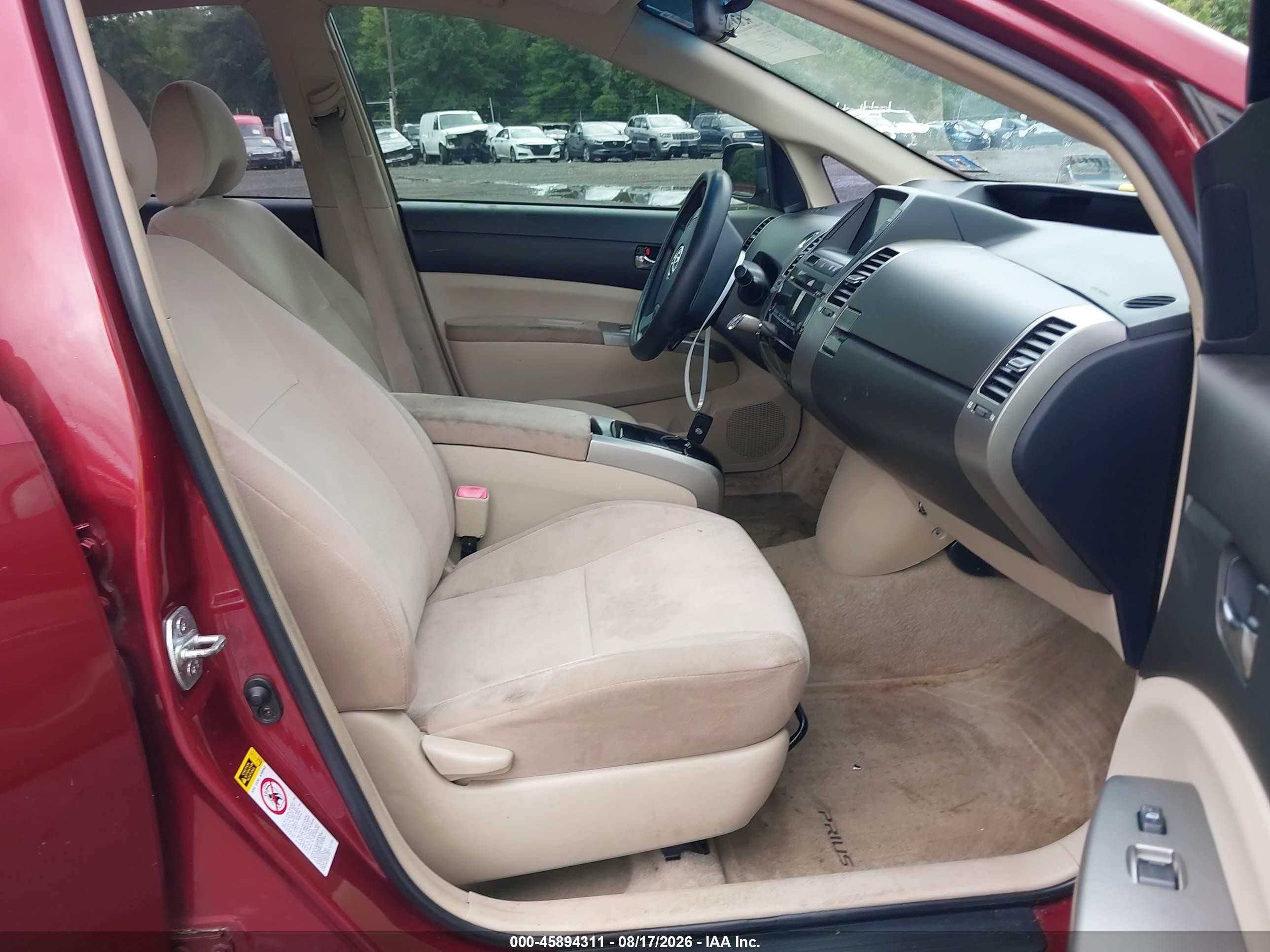 2004 Toyota Prius   Red vin: JTDKB20U140103497
