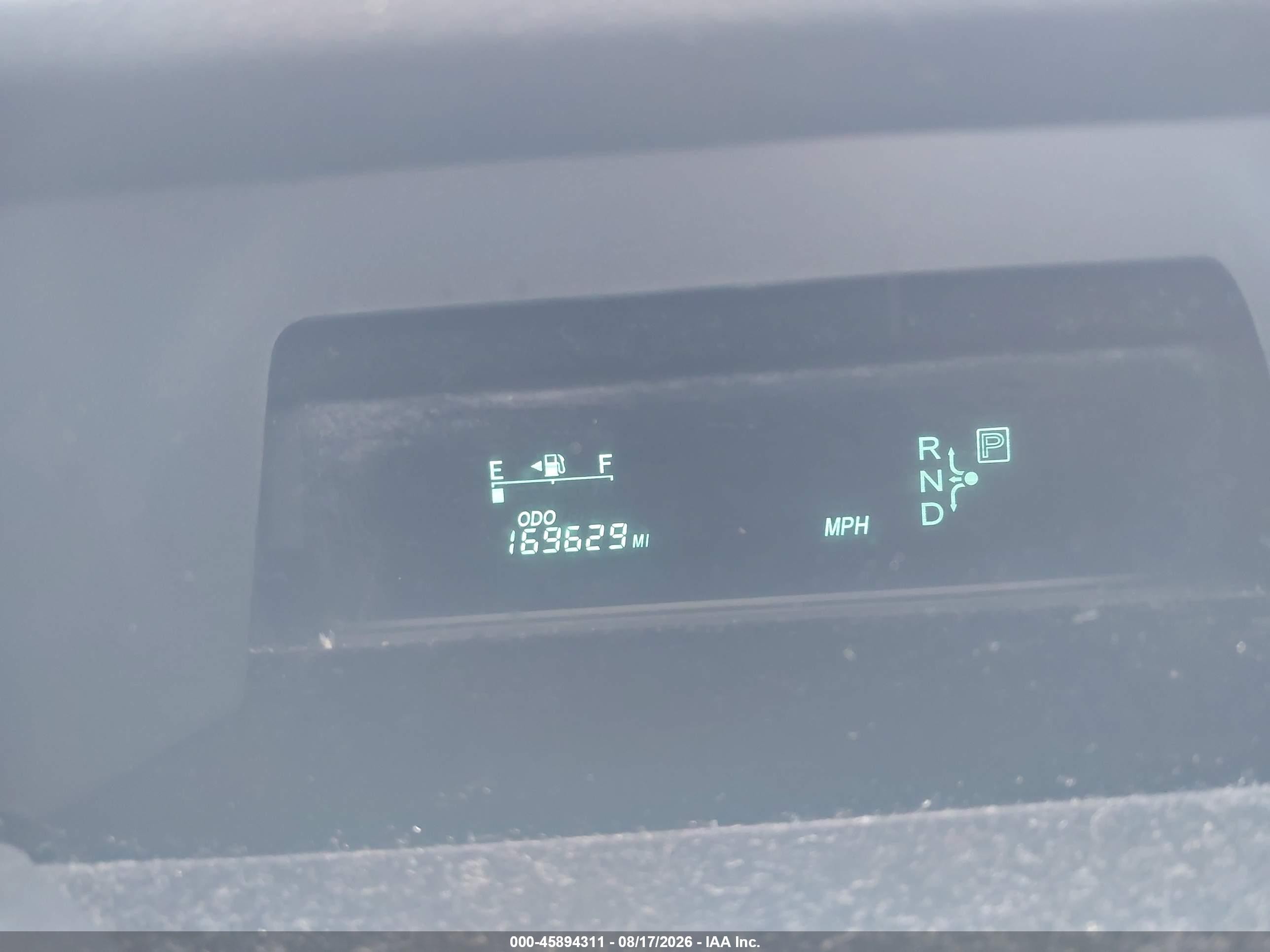 2004 Toyota Prius   Red vin: JTDKB20U140103497
