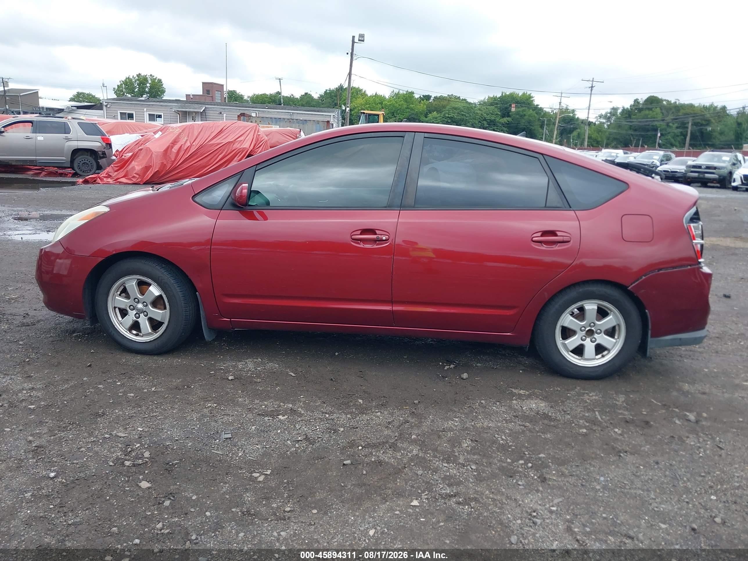 2004 Toyota Prius   Red vin: JTDKB20U140103497