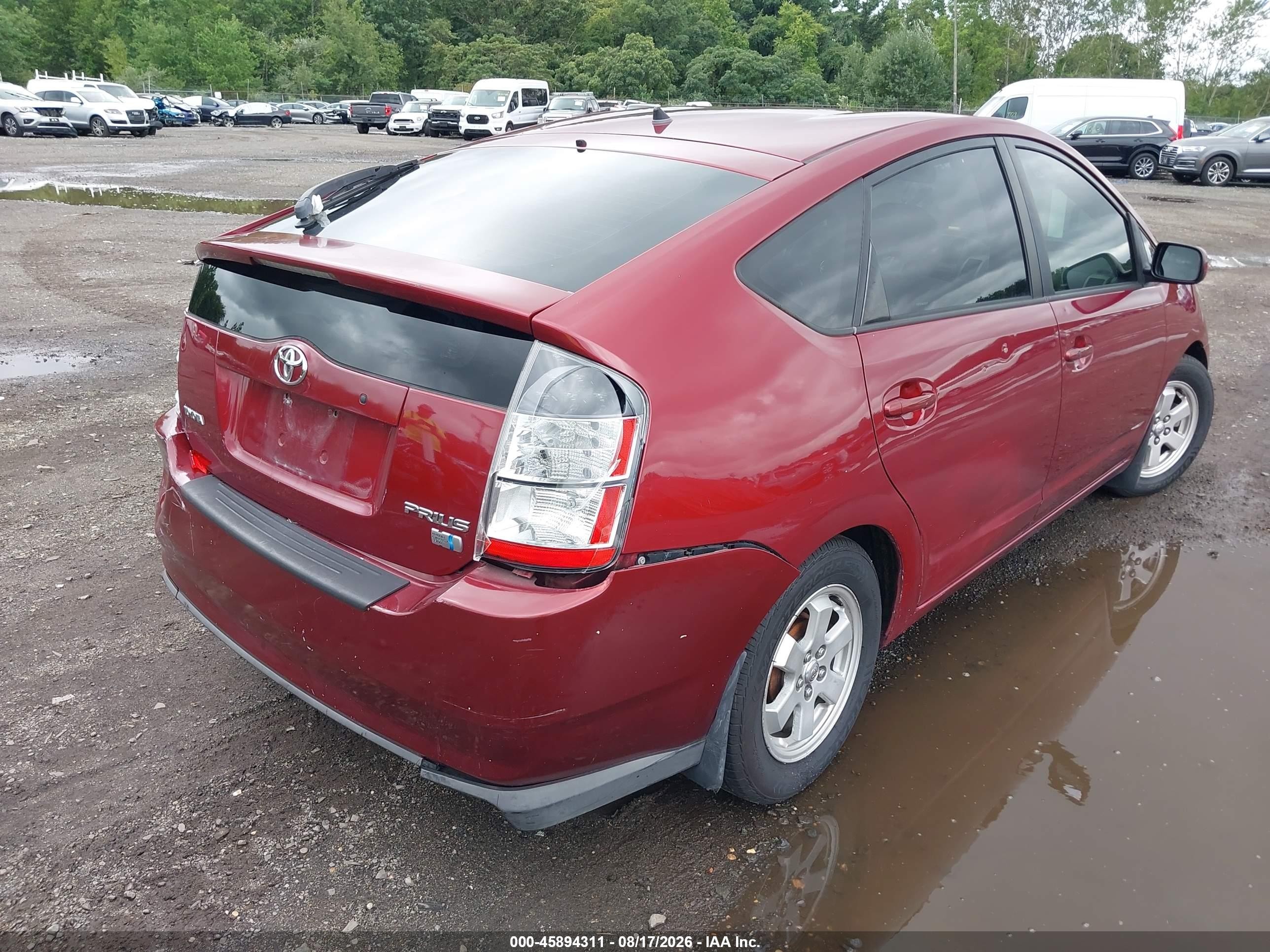 2004 Toyota Prius   Red vin: JTDKB20U140103497