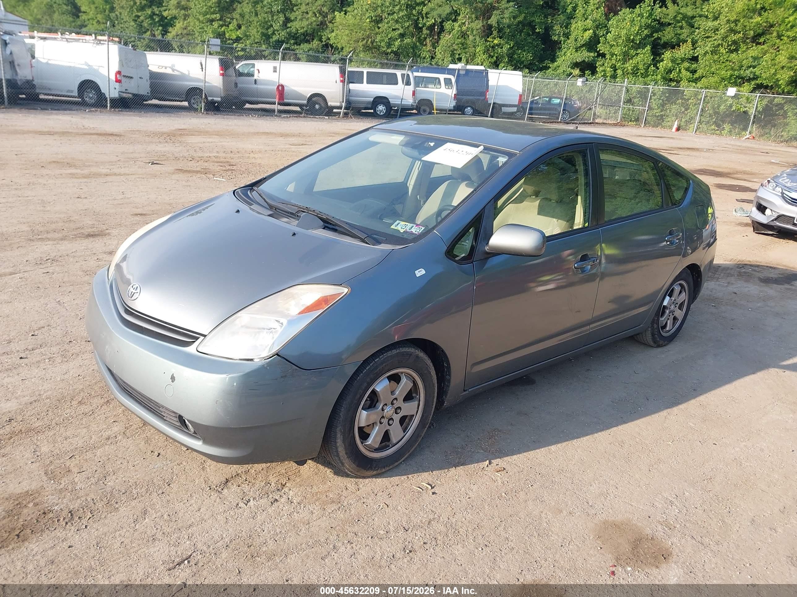 2005 Toyota Prius   Серый vin: JTDKB20U150122908