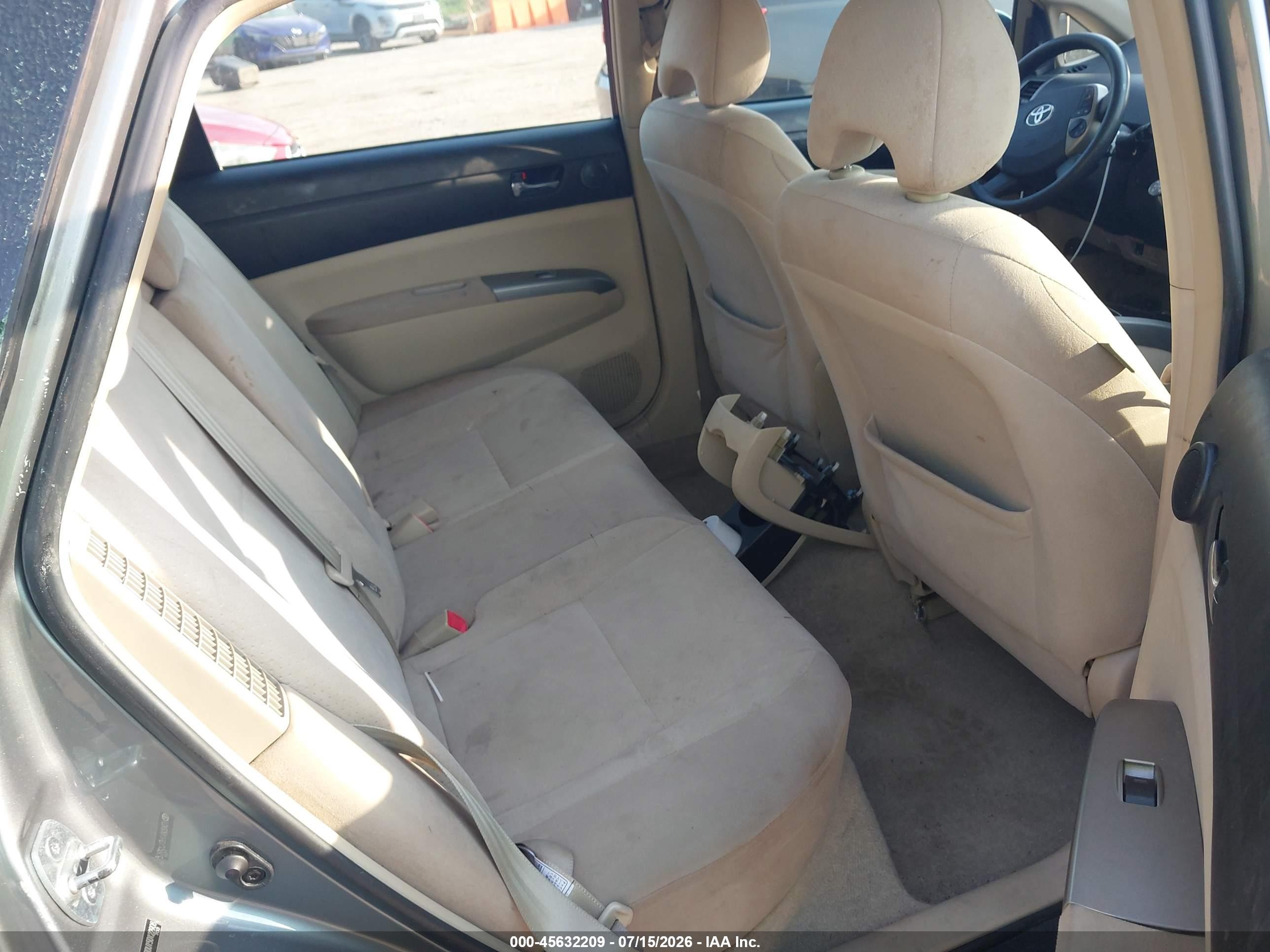 2005 Toyota Prius   Серый vin: JTDKB20U150122908
