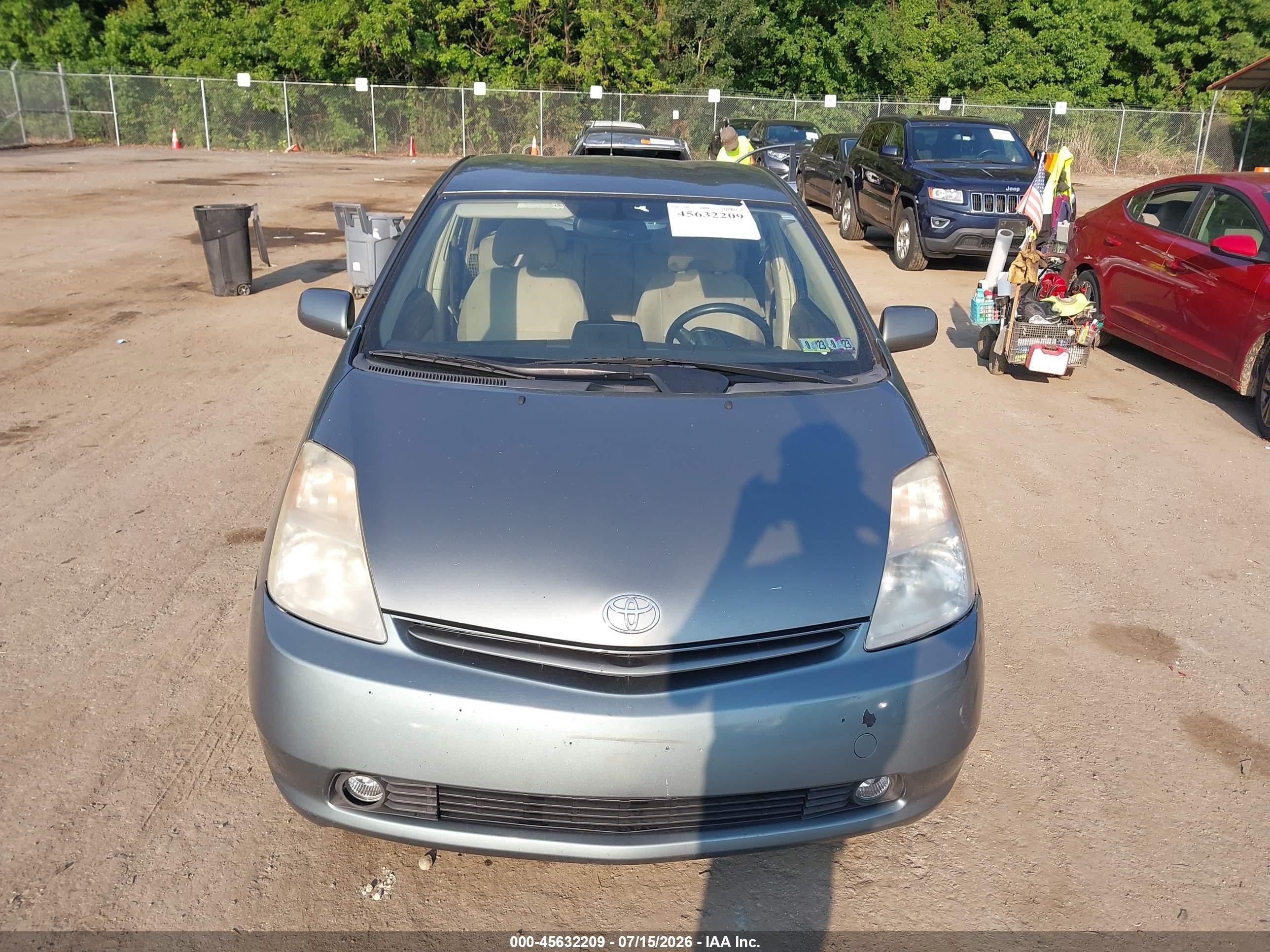 2005 Toyota Prius   Серый vin: JTDKB20U150122908