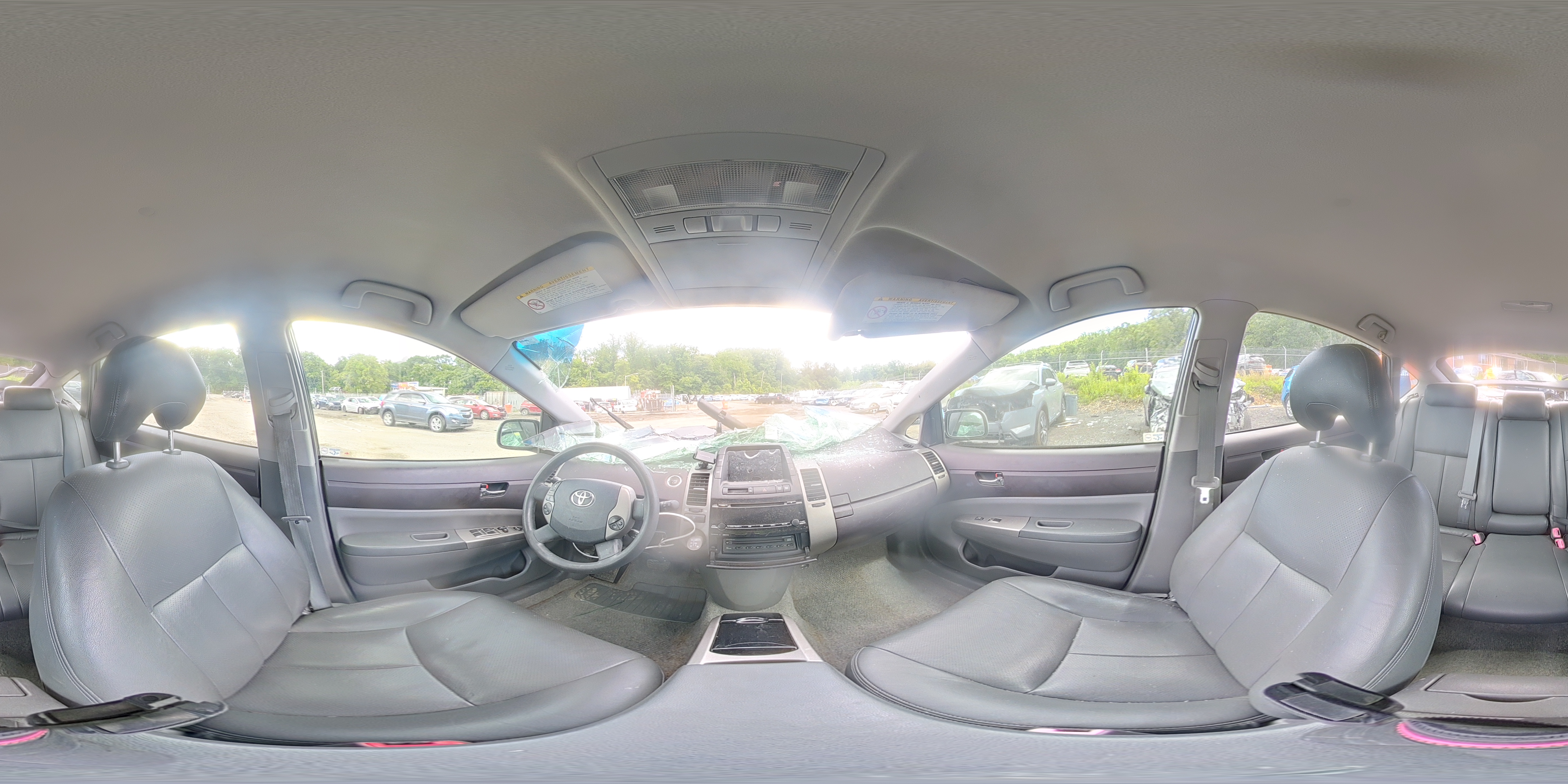 2005 Toyota Prius Base Серебряный vin: JTDKB20U150125016