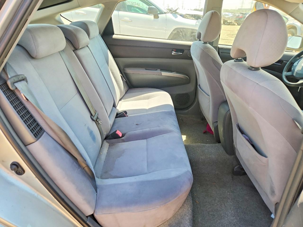 2005 Toyota Prius Base Silver vin: JTDKB20U150131348