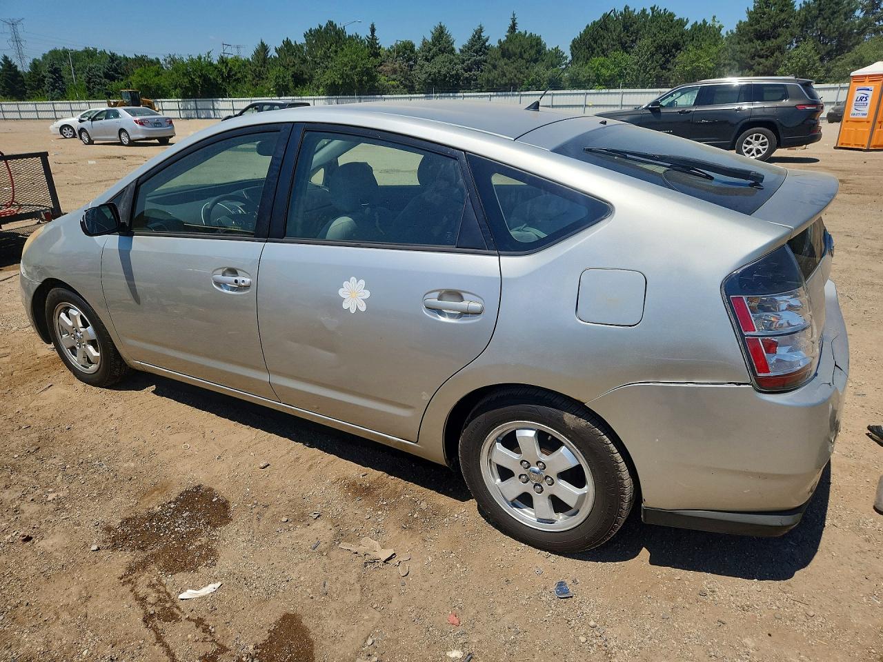 2005 Toyota Prius Base Silver vin: JTDKB20U150131348