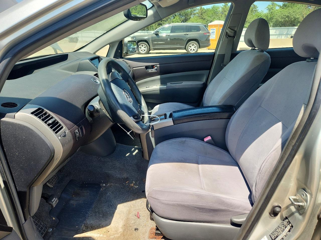 2005 Toyota Prius Base Silver vin: JTDKB20U150131348