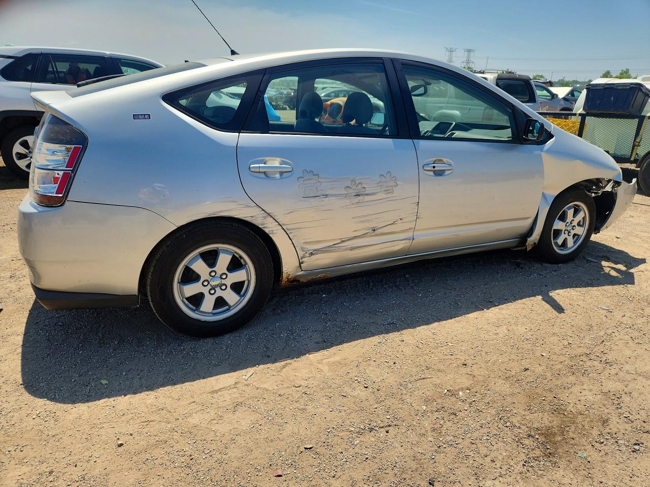 2005 Toyota Prius Base Silver vin: JTDKB20U150131348