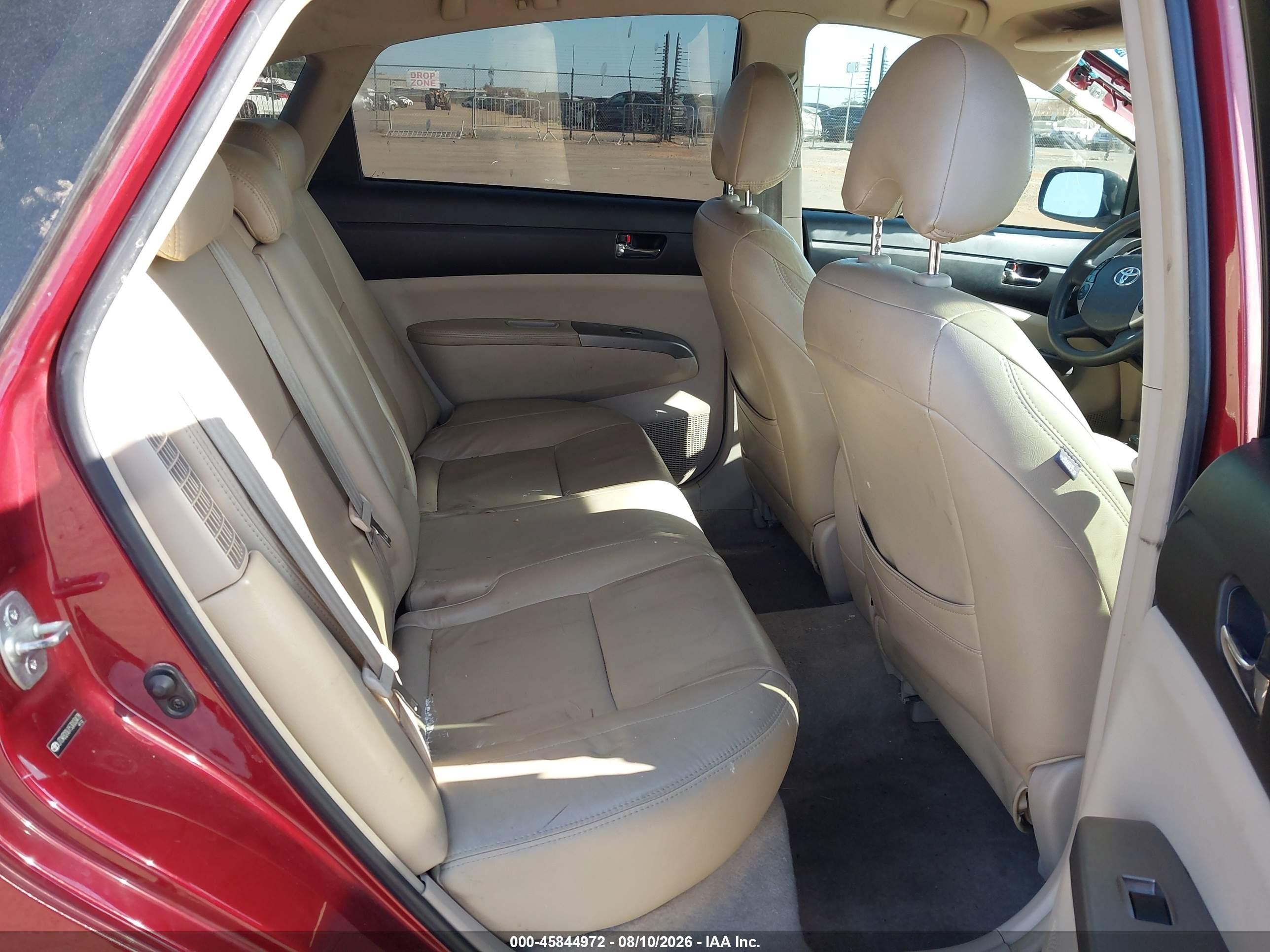 2005 Toyota Prius   Red vin: JTDKB20U153003478