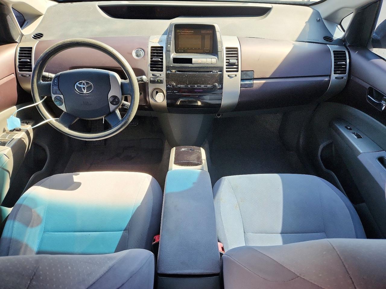 2005 Toyota Prius Base Черный vin: JTDKB20U153027571