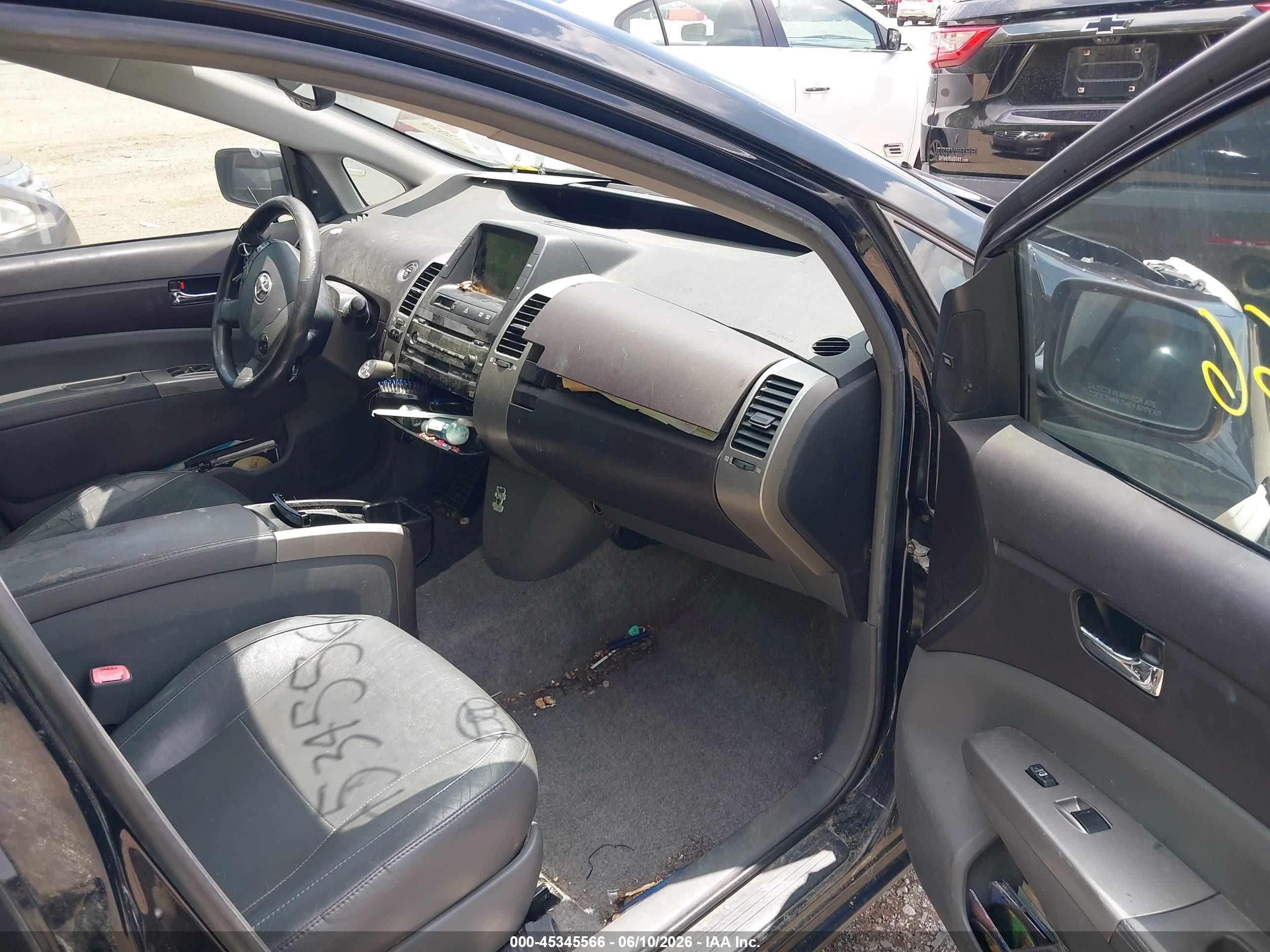 2005 Toyota Prius   Black vin: JTDKB20U153045973