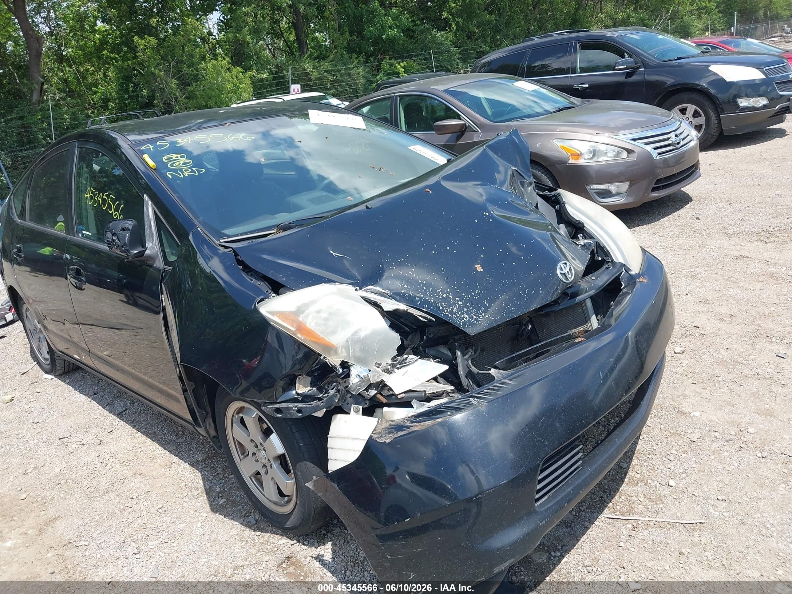 2005 Toyota Prius   Black vin: JTDKB20U153045973