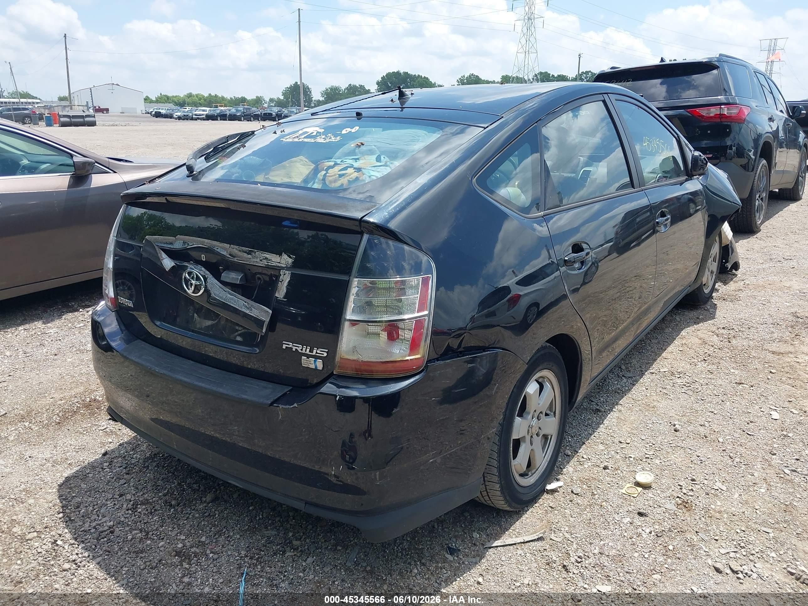 2005 Toyota Prius   Black vin: JTDKB20U153045973