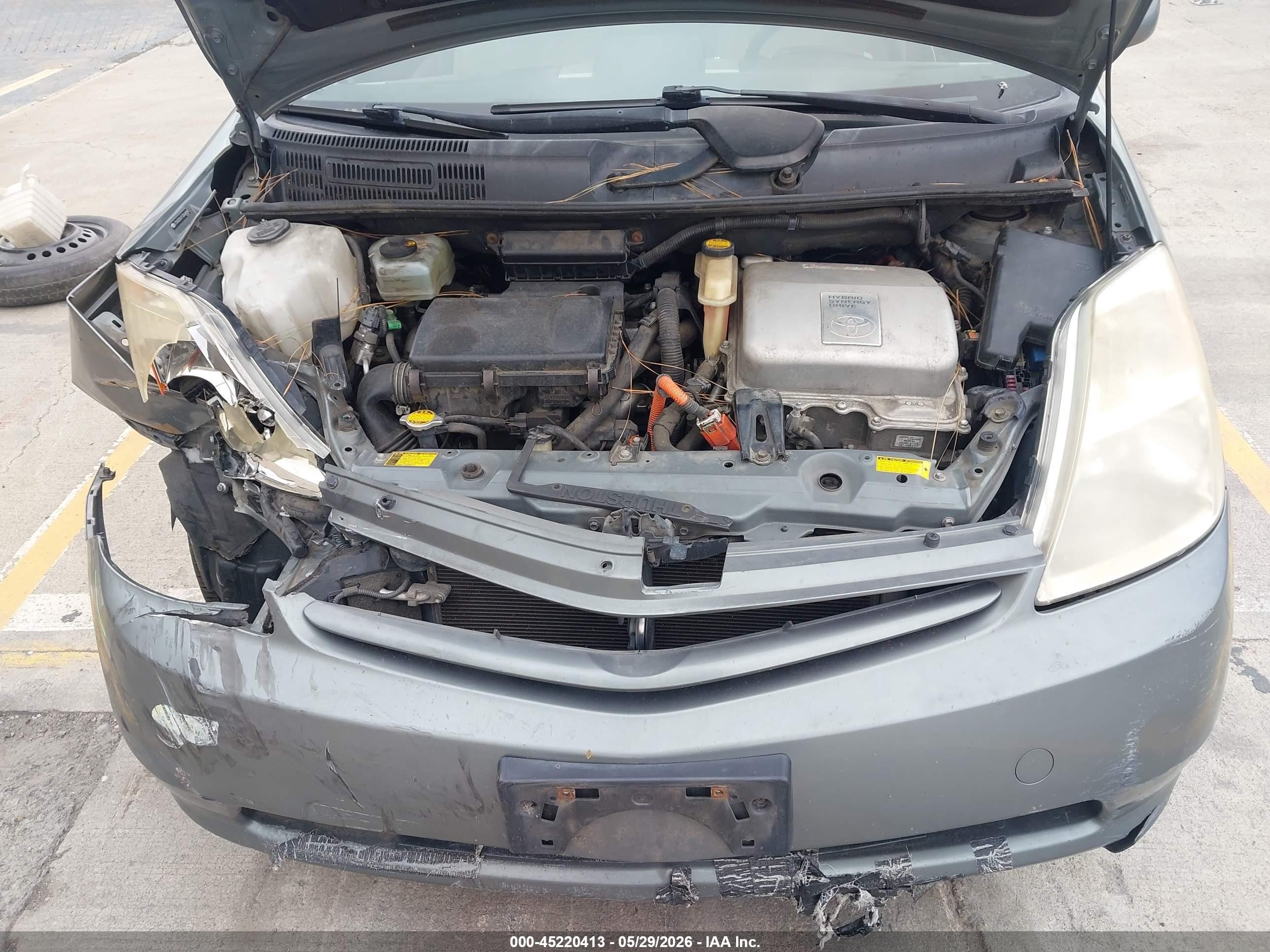 2005 Toyota Prius   Серый vin: JTDKB20U153064684