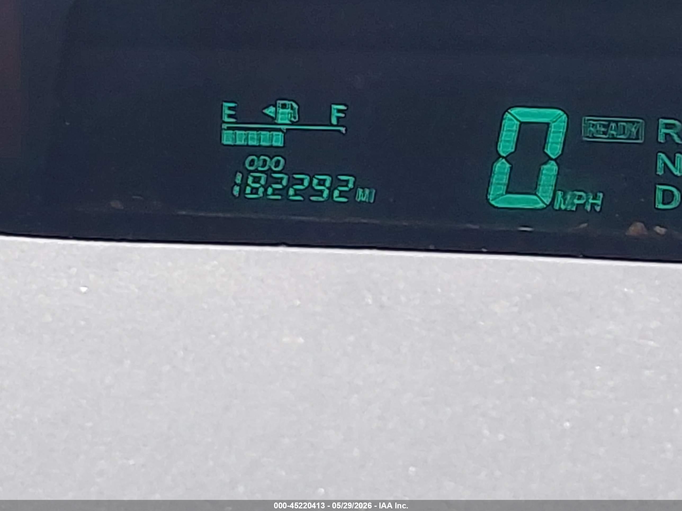 2005 Toyota Prius   Серый vin: JTDKB20U153064684