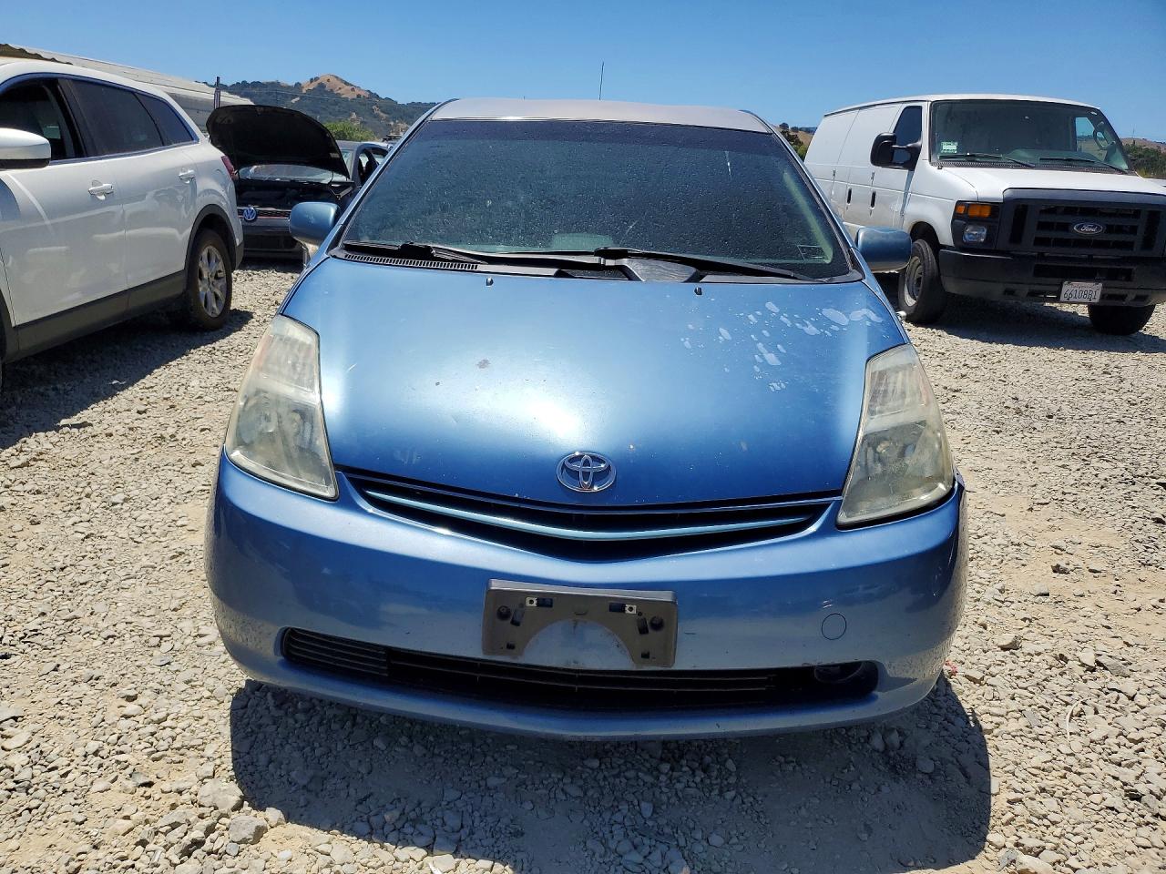 2005 Toyota Prius Base Blue vin: JTDKB20U153079816