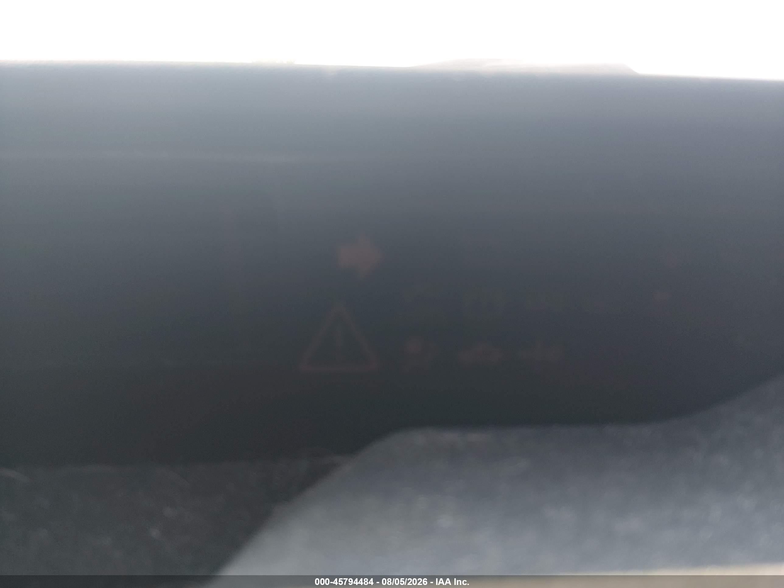2005 Toyota Prius   Белый vin: JTDKB20U153085390